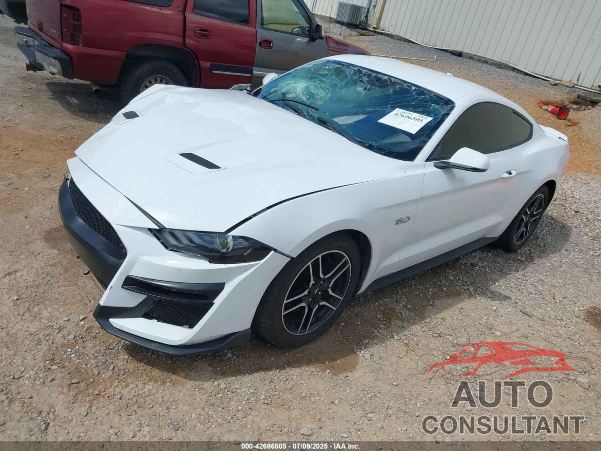 FORD MUSTANG 2019 - 1FA6P8CF0K5186381