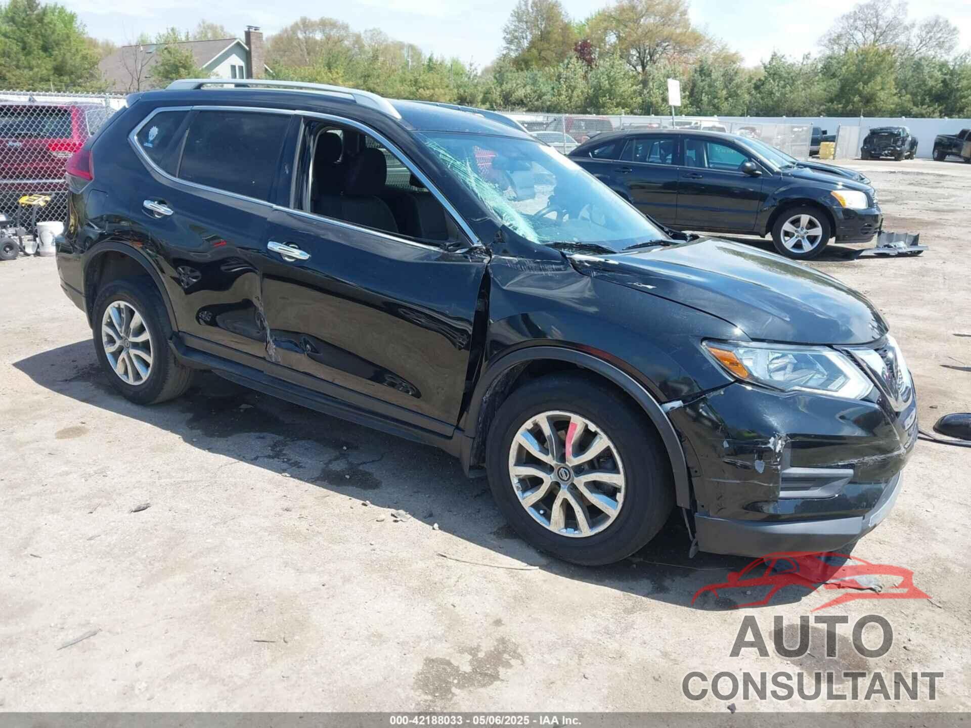 NISSAN ROGUE 2019 - 5N1AT2MV3KC805467