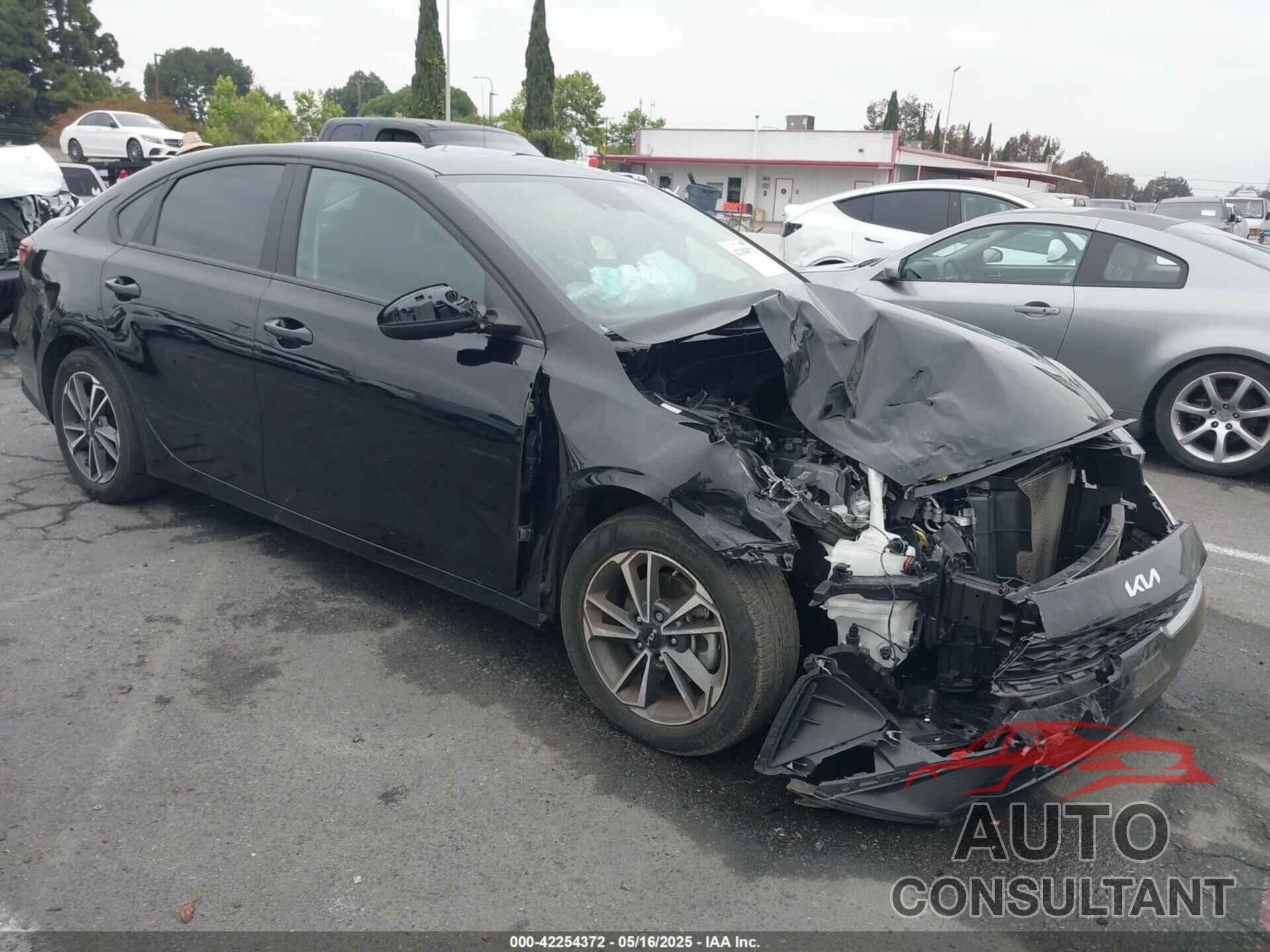 KIA FORTE 2023 - 3KPF24AD5PE584927