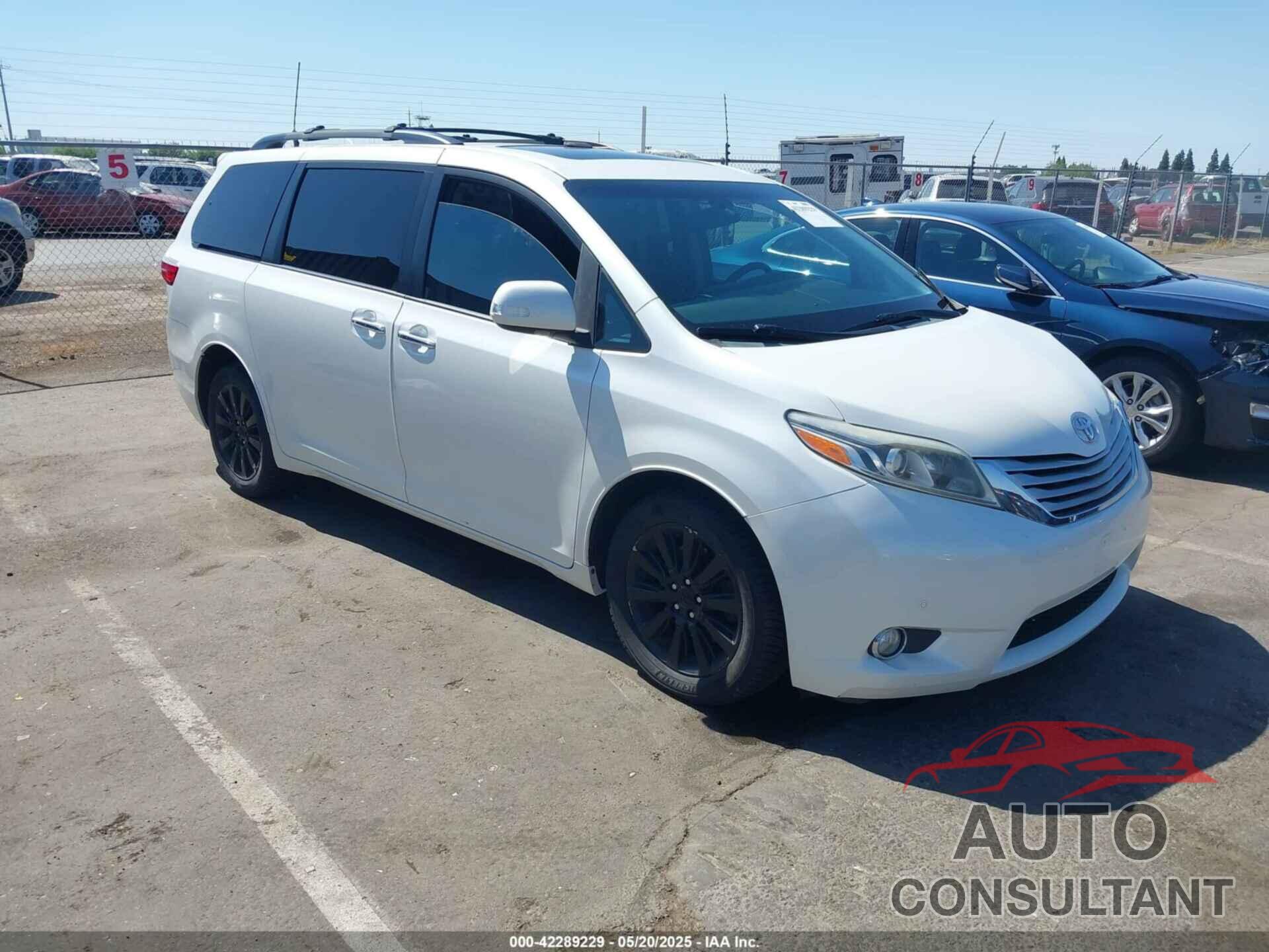 TOYOTA SIENNA 2015 - 5TDDK3DC5FS102269