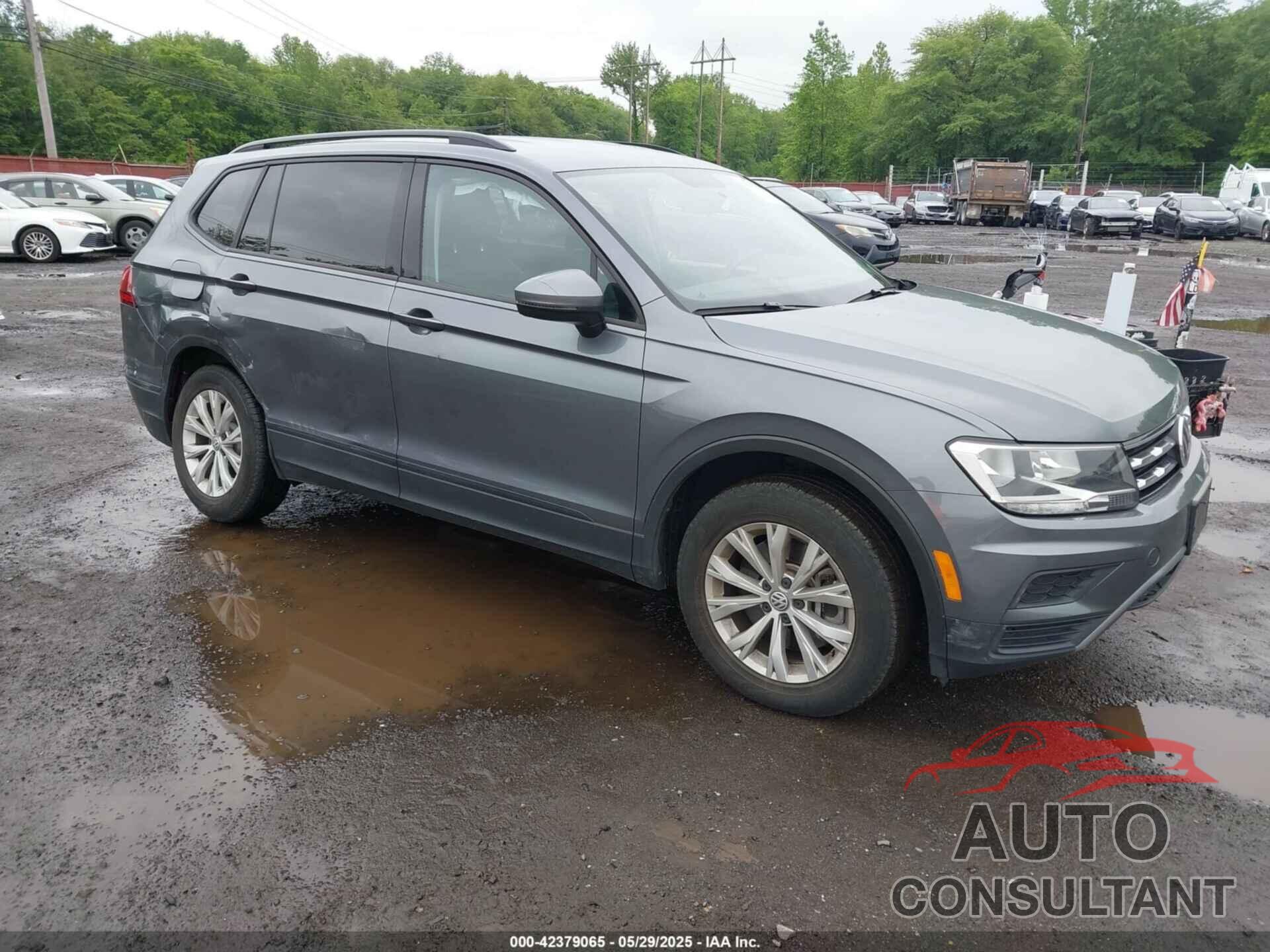 VOLKSWAGEN TIGUAN 2019 - 3VV0B7AX0KM005201