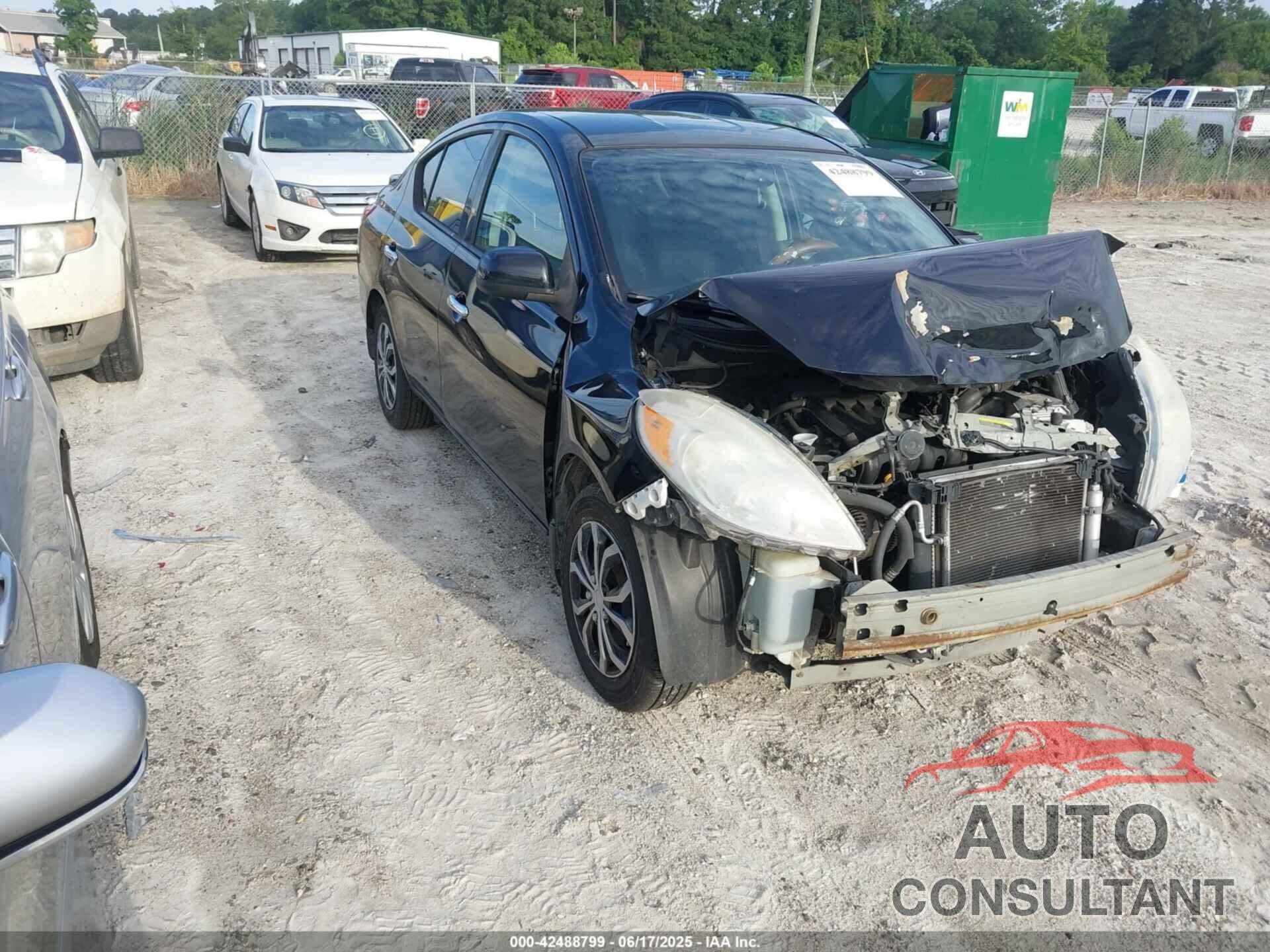 NISSAN VERSA 2014 - 3N1CN7AP6EL810040