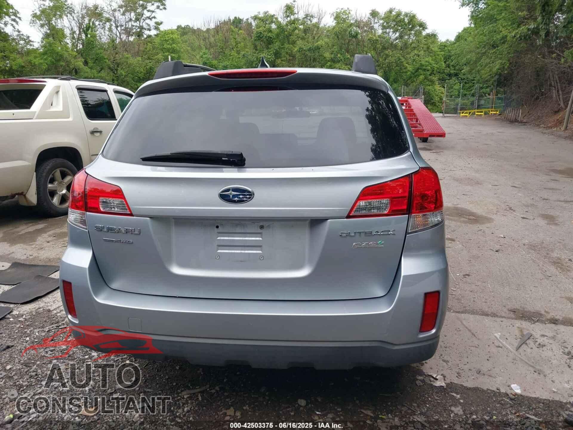 SUBARU OUTBACK 2014 - 4S4BRBCC4E3304904