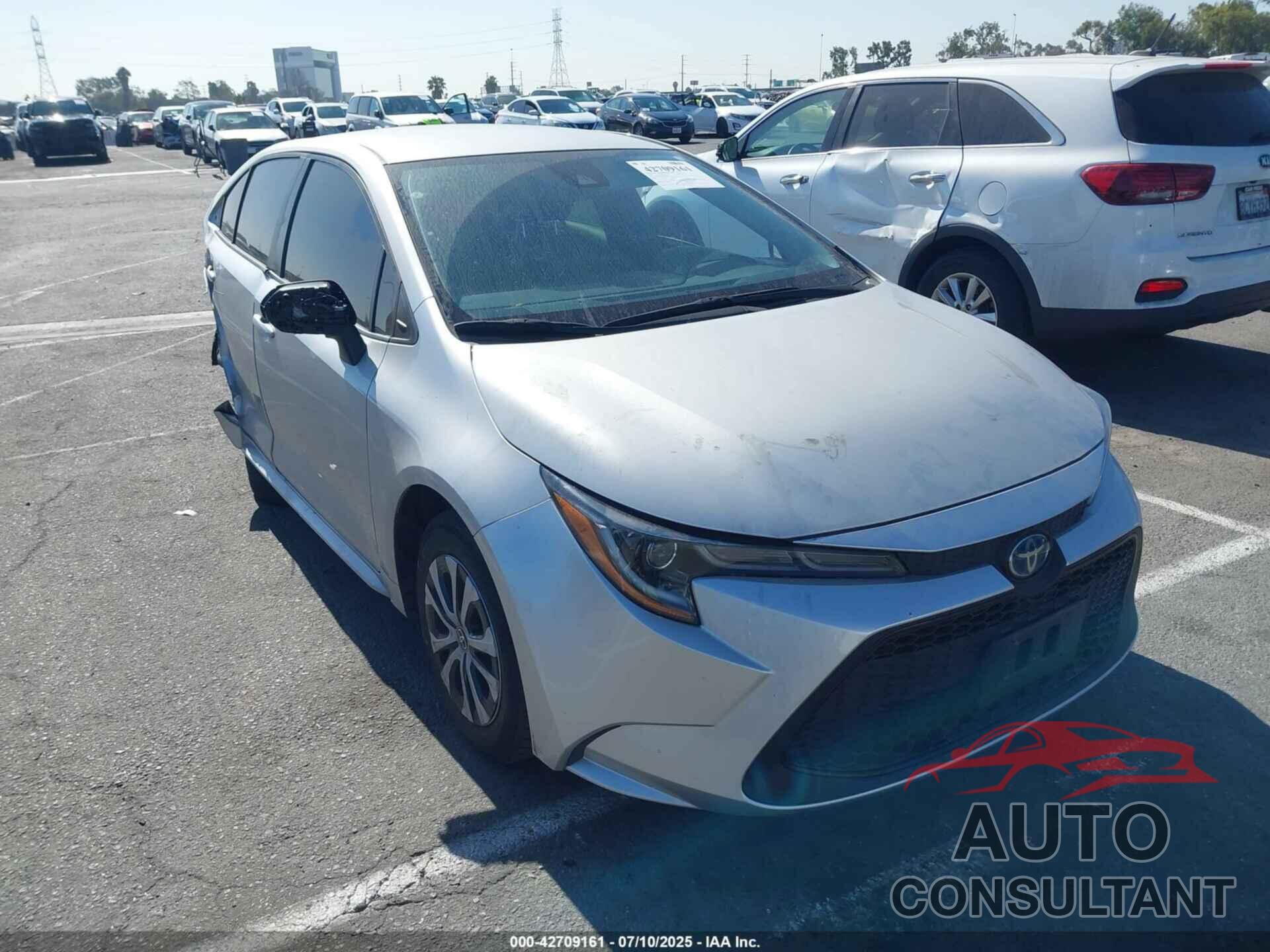 TOYOTA COROLLA 2022 - JTDEAMDE1N3006153
