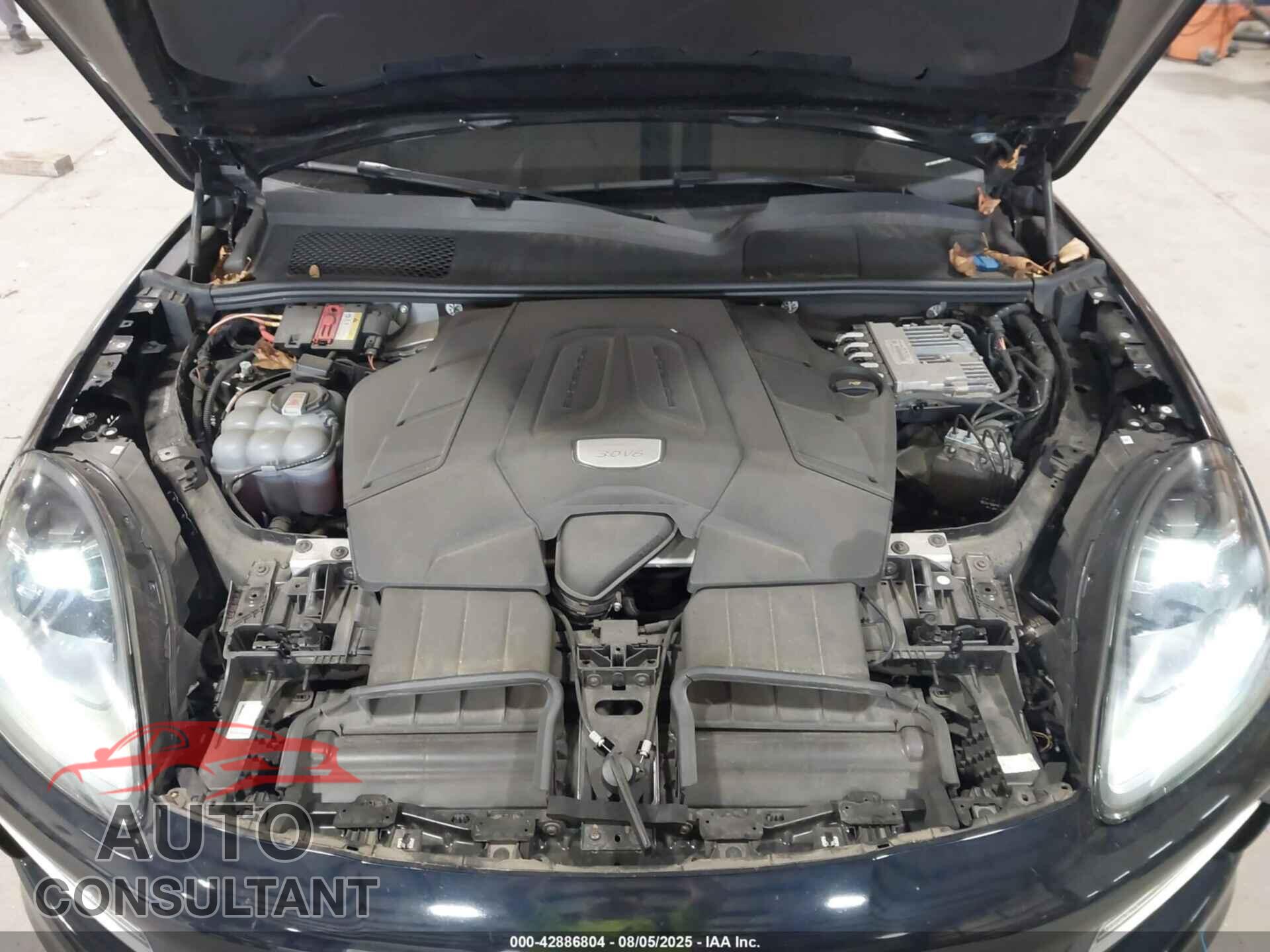 PORSCHE CAYENNE 2021 - WP1AA2AY4MDA08195