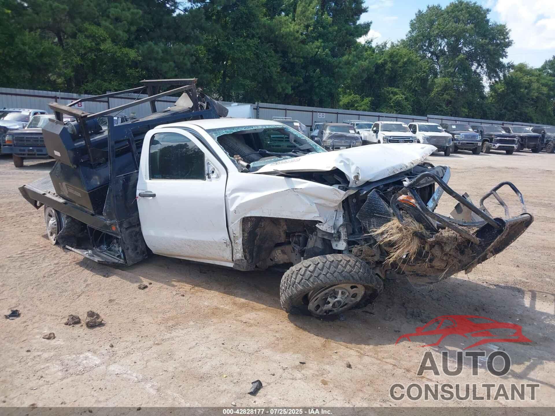 CHEVROLET SILVERADO 3500HD 2015 - 1GB3KYC85FZ134700
