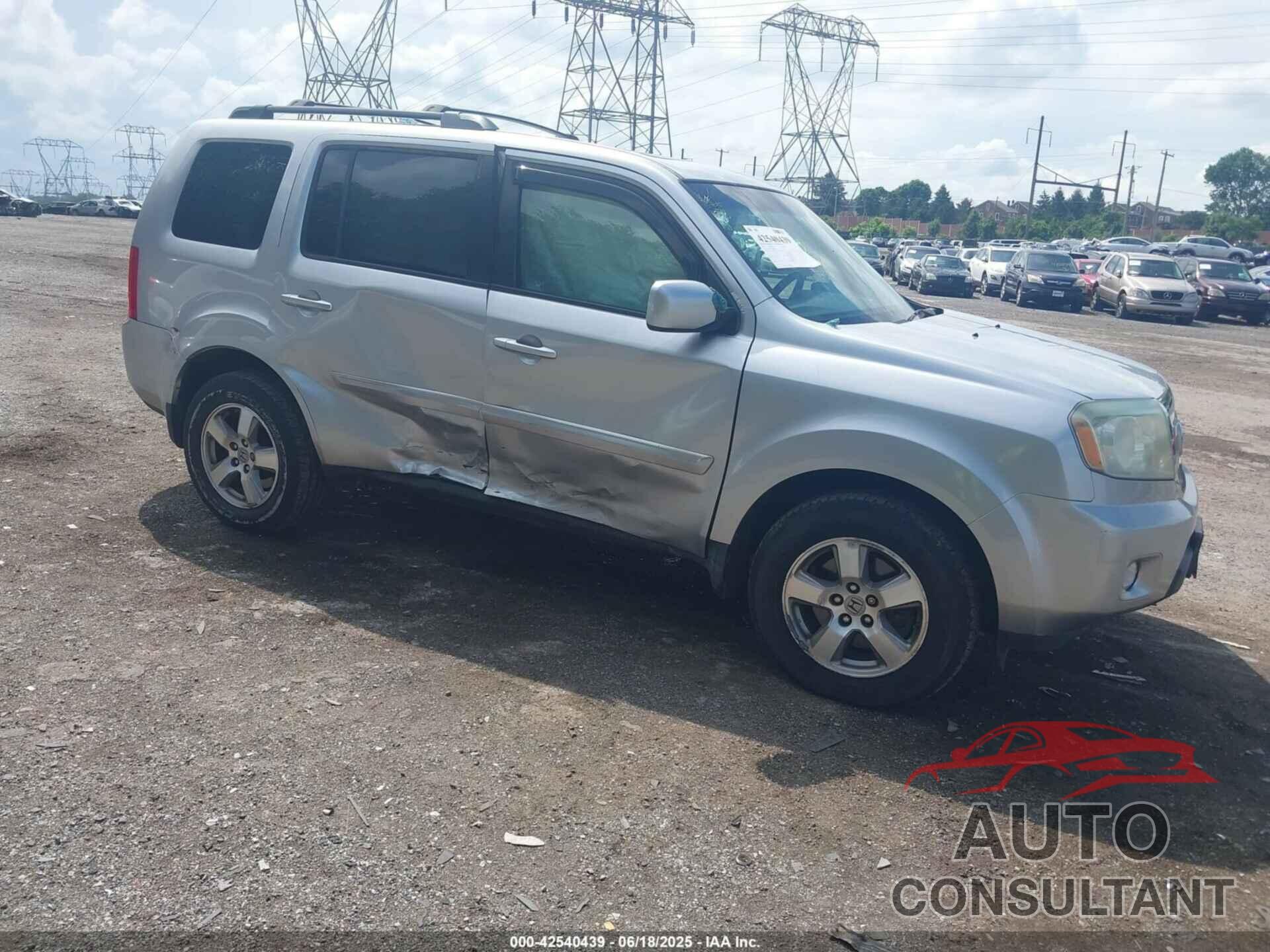HONDA PILOT 2010 - 5FNYF4H51AB038977