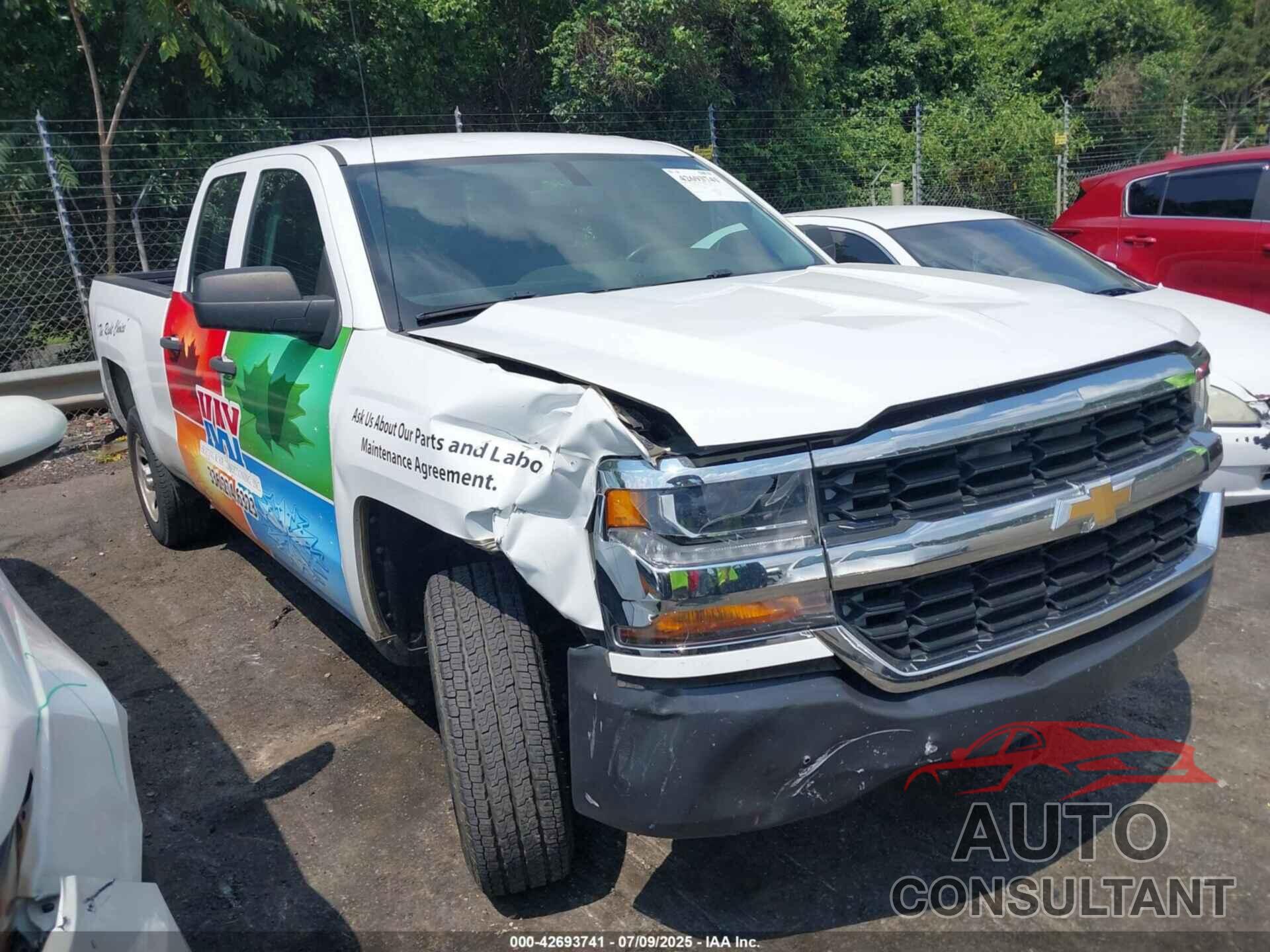 CHEVROLET SILVERADO 1500 2017 - 1GCRCNEC2HZ151167