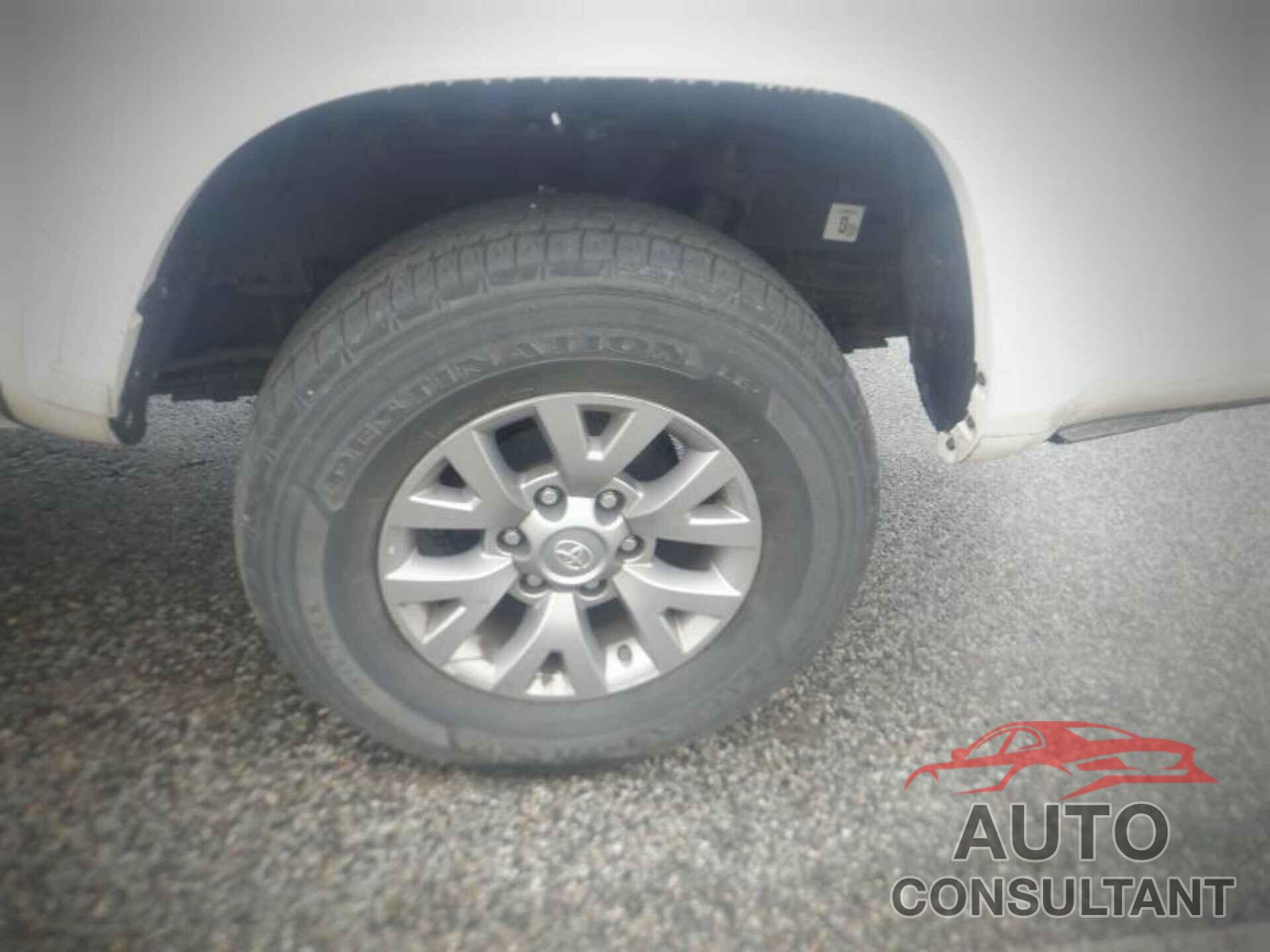 TOYOTA TACOMA 2017 - 5TFCZ5AN5HX102679