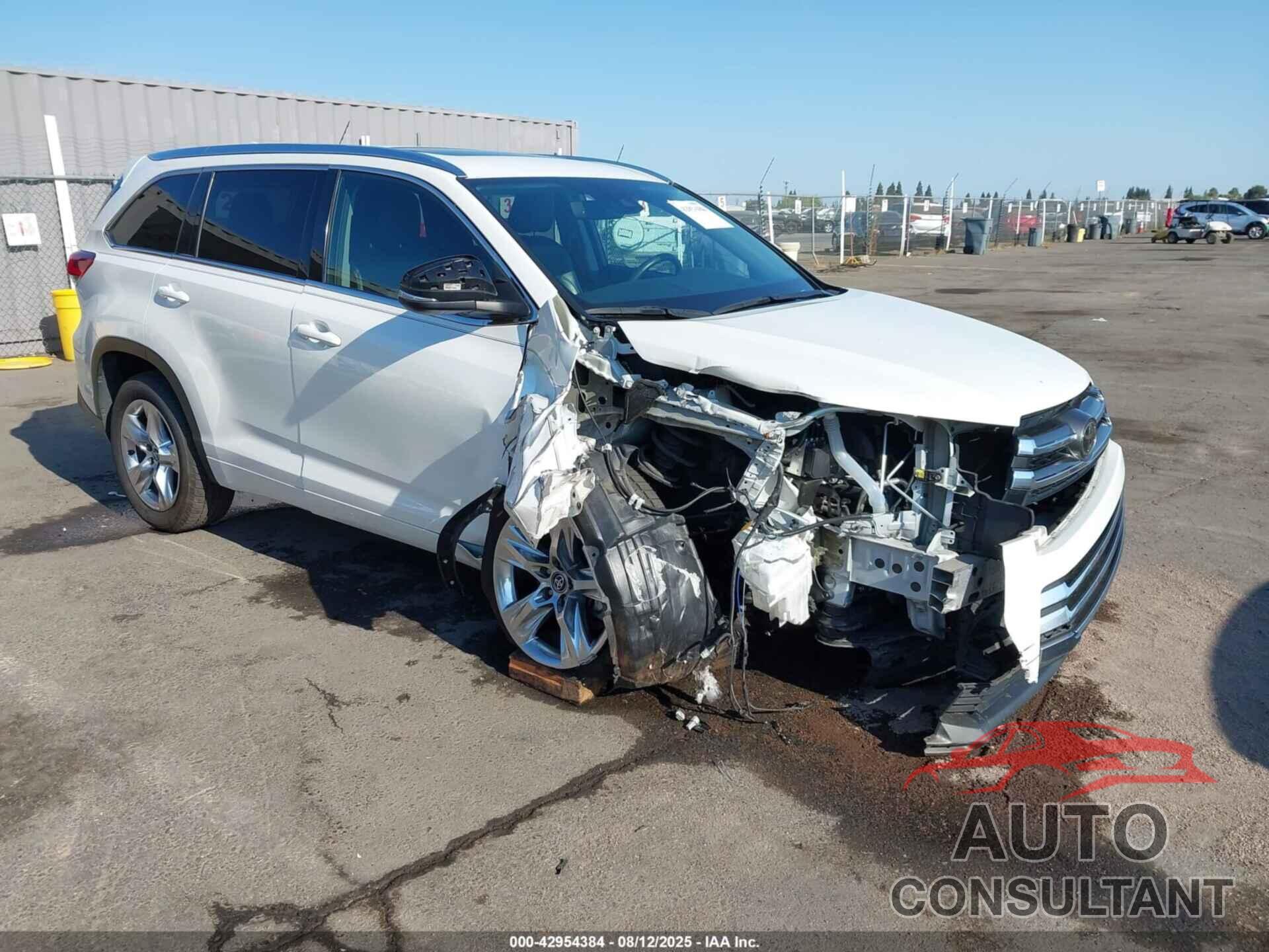 TOYOTA HIGHLANDER 2017 - 5TDYZRFH9HS216738