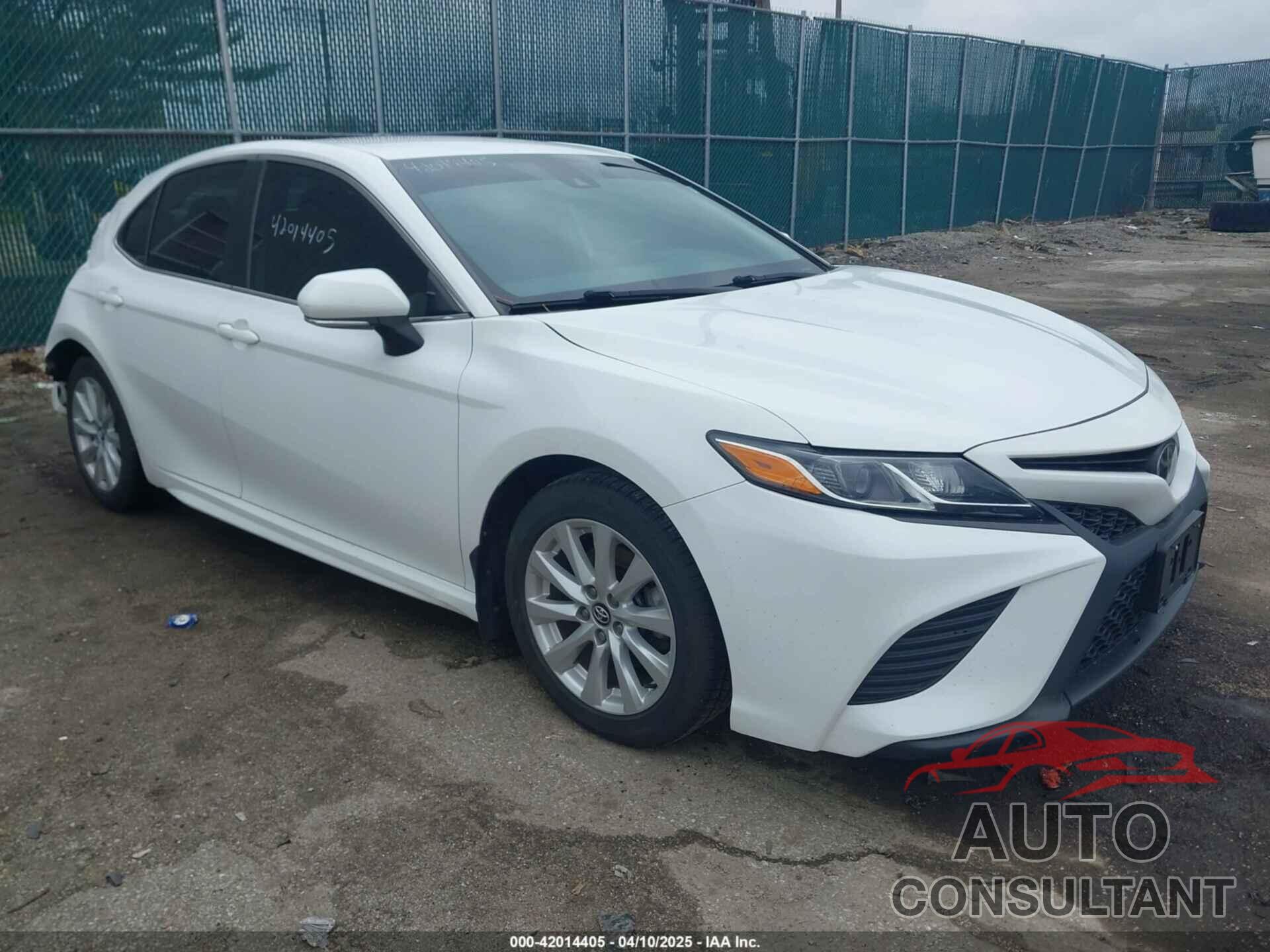 TOYOTA CAMRY 2020 - 4T1G11AKXLU930143