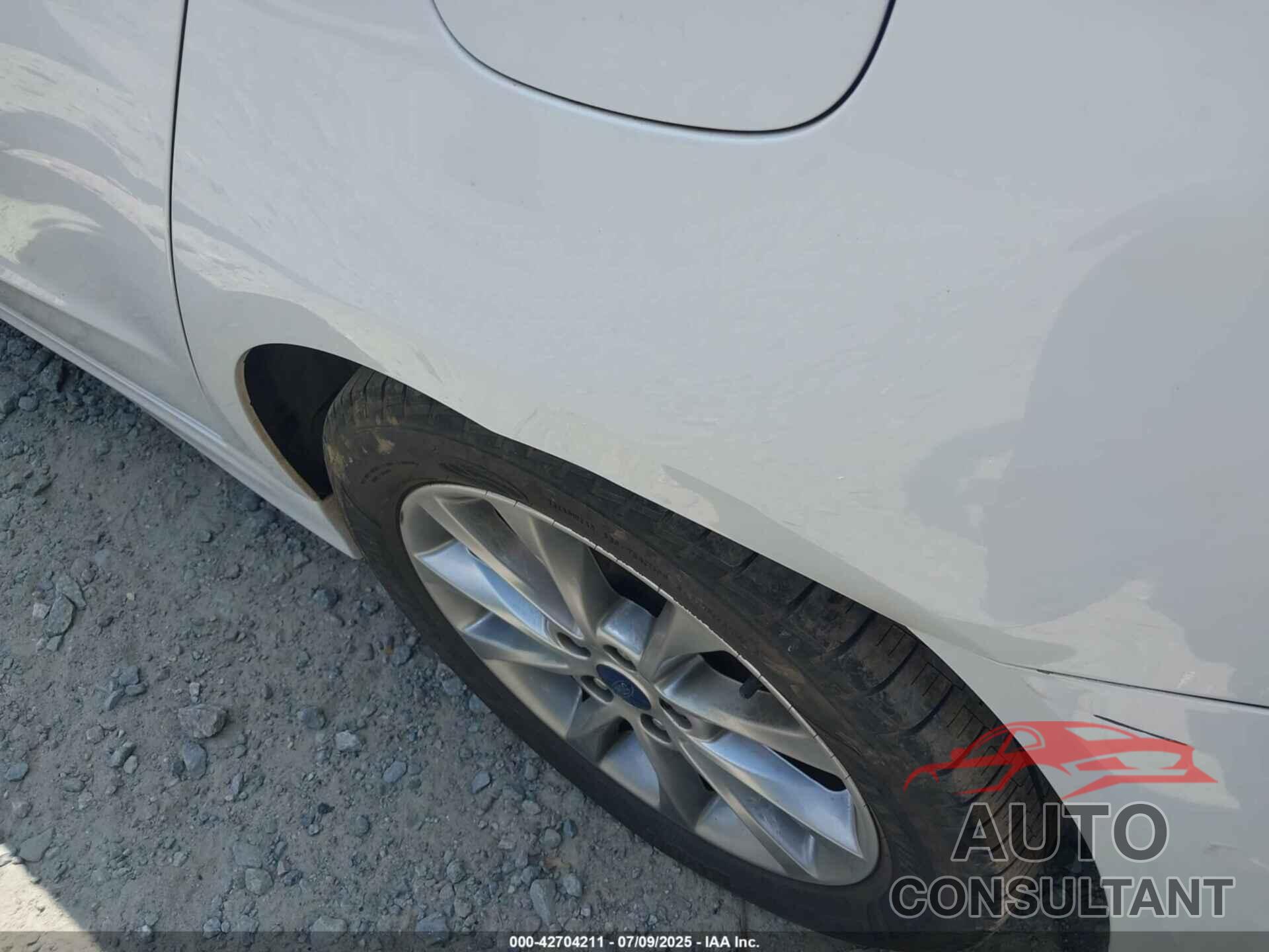 FORD FUSION 2017 - 3FA6P0G71HR327906