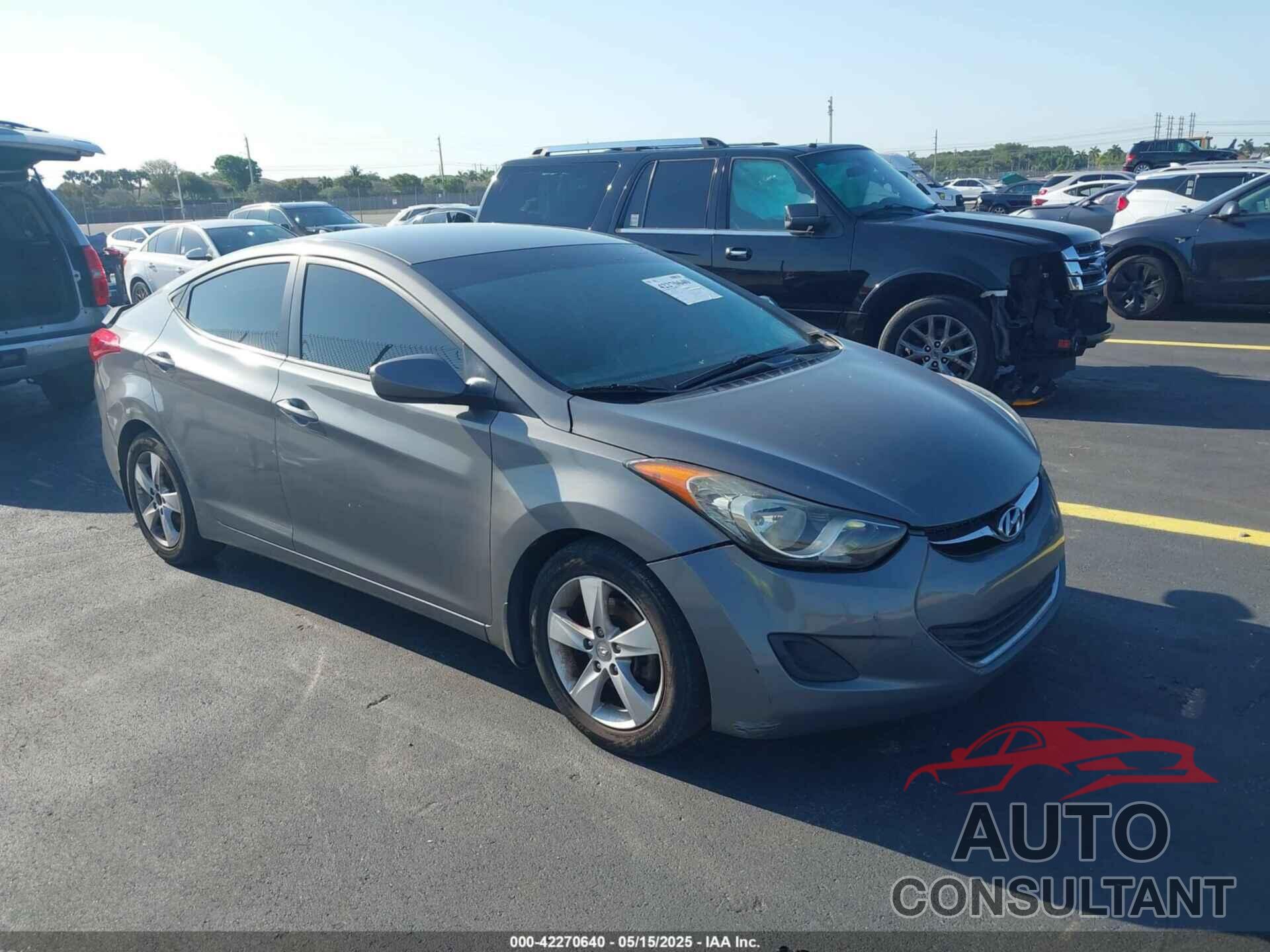 HYUNDAI ELANTRA 2013 - 5NPDH4AE0DH395673