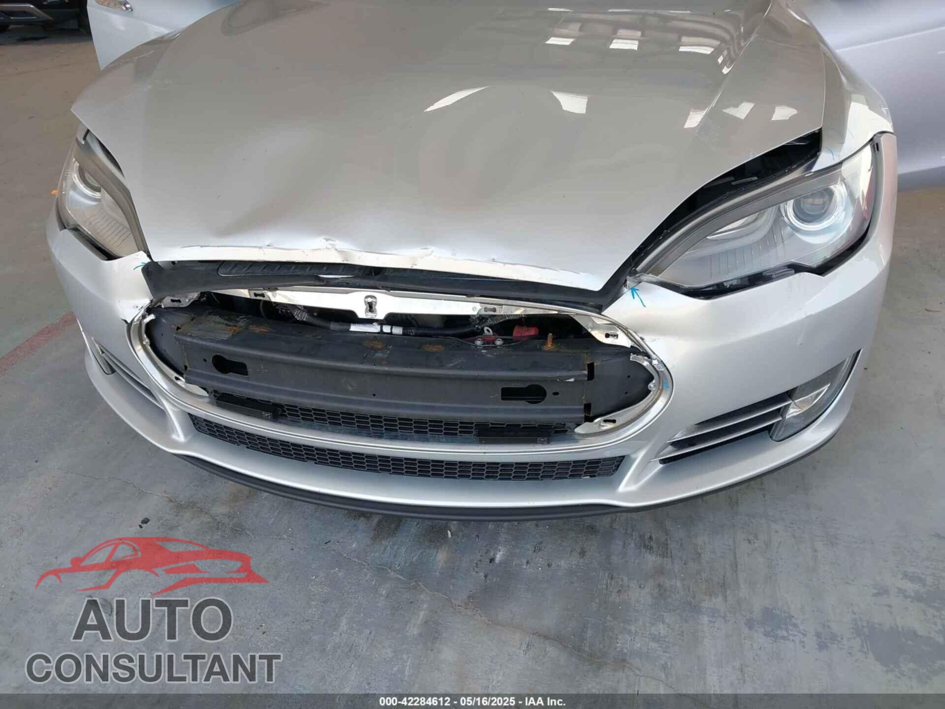 TESLA MODEL S 2013 - 5YJSA1DP6DFP07999