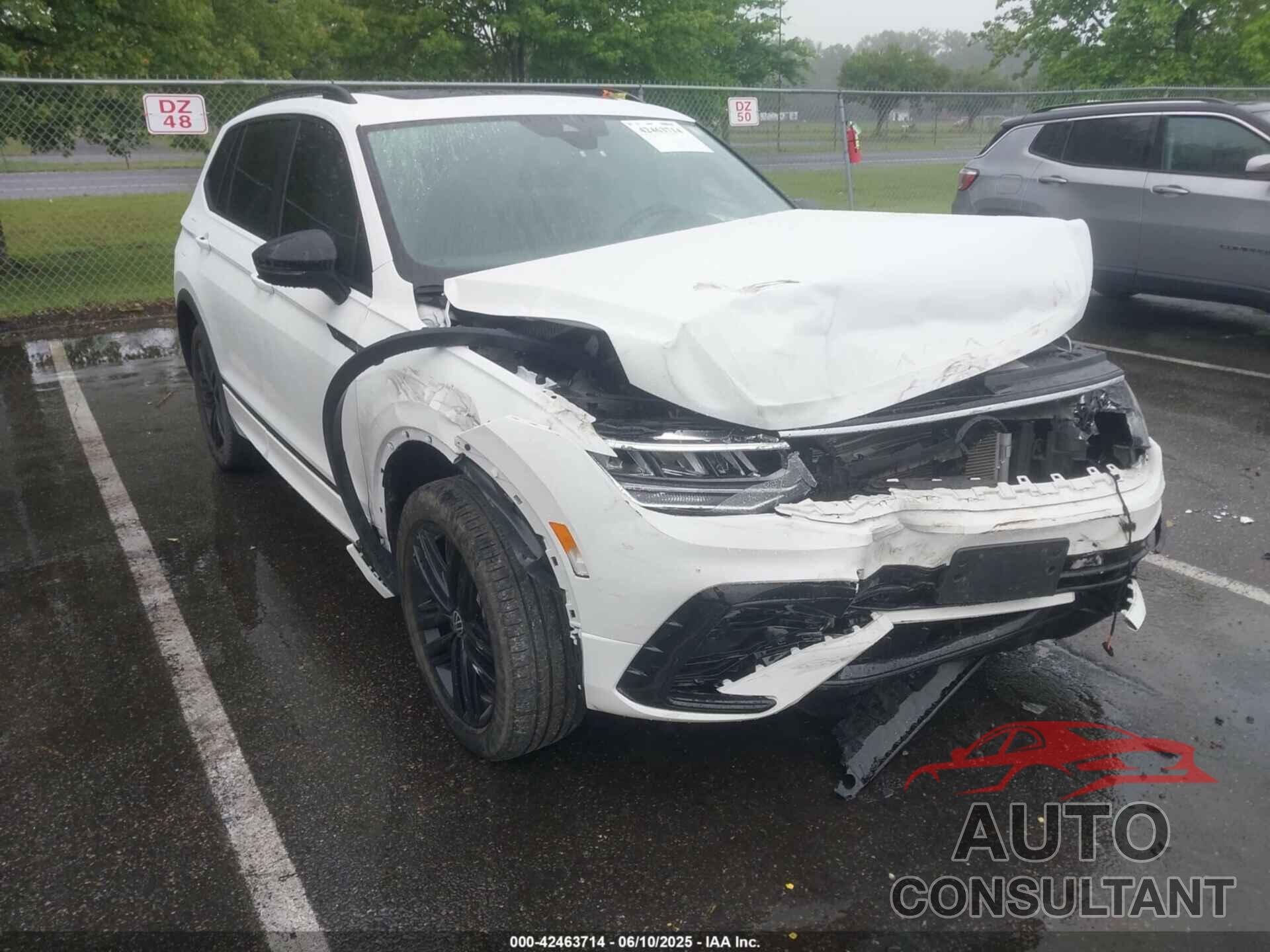 VOLKSWAGEN TIGUAN 2022 - 3VV8B7AX6NM027050