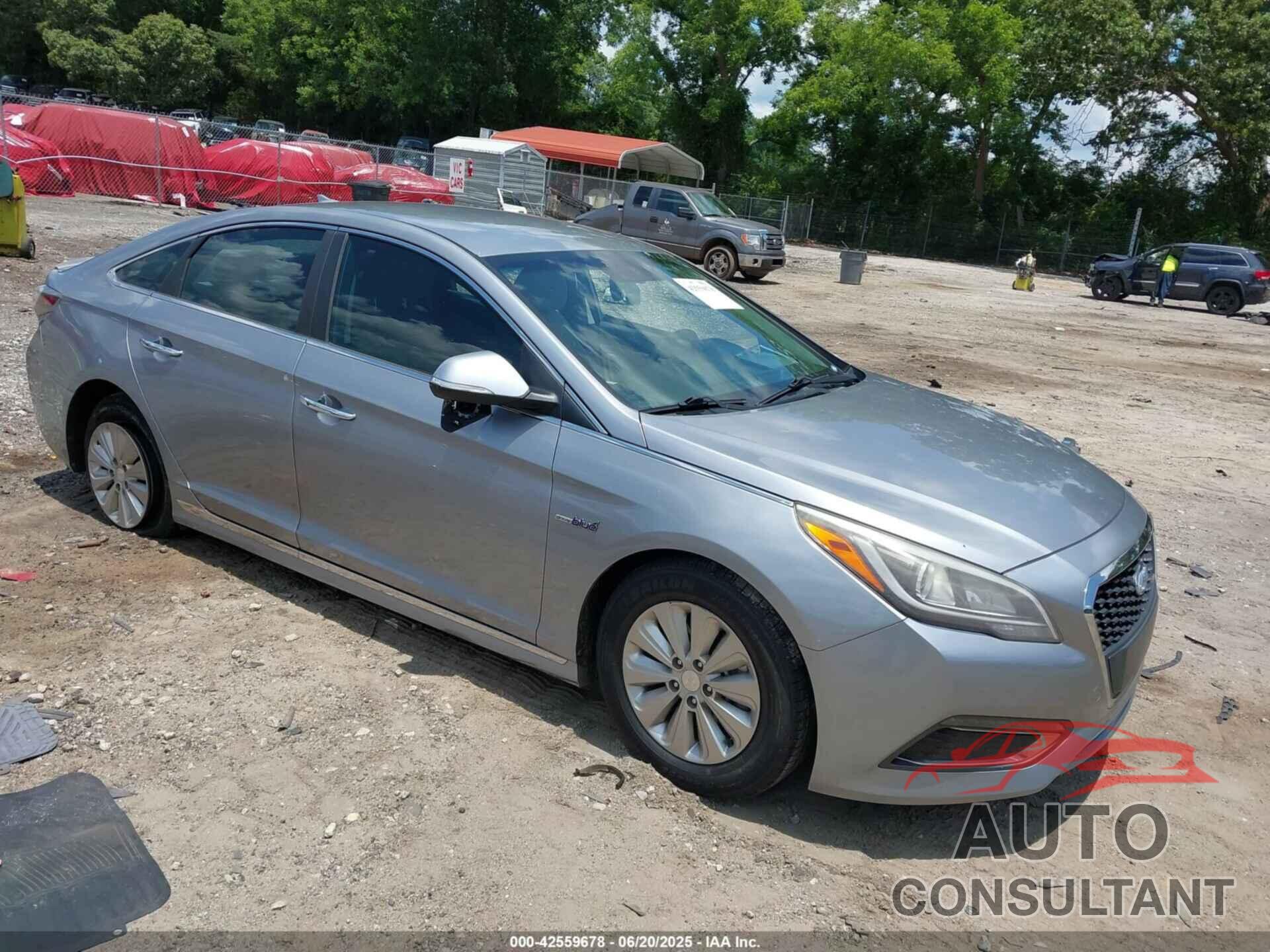 HYUNDAI SONATA HYBRID 2016 - KMHE24L17GA013355