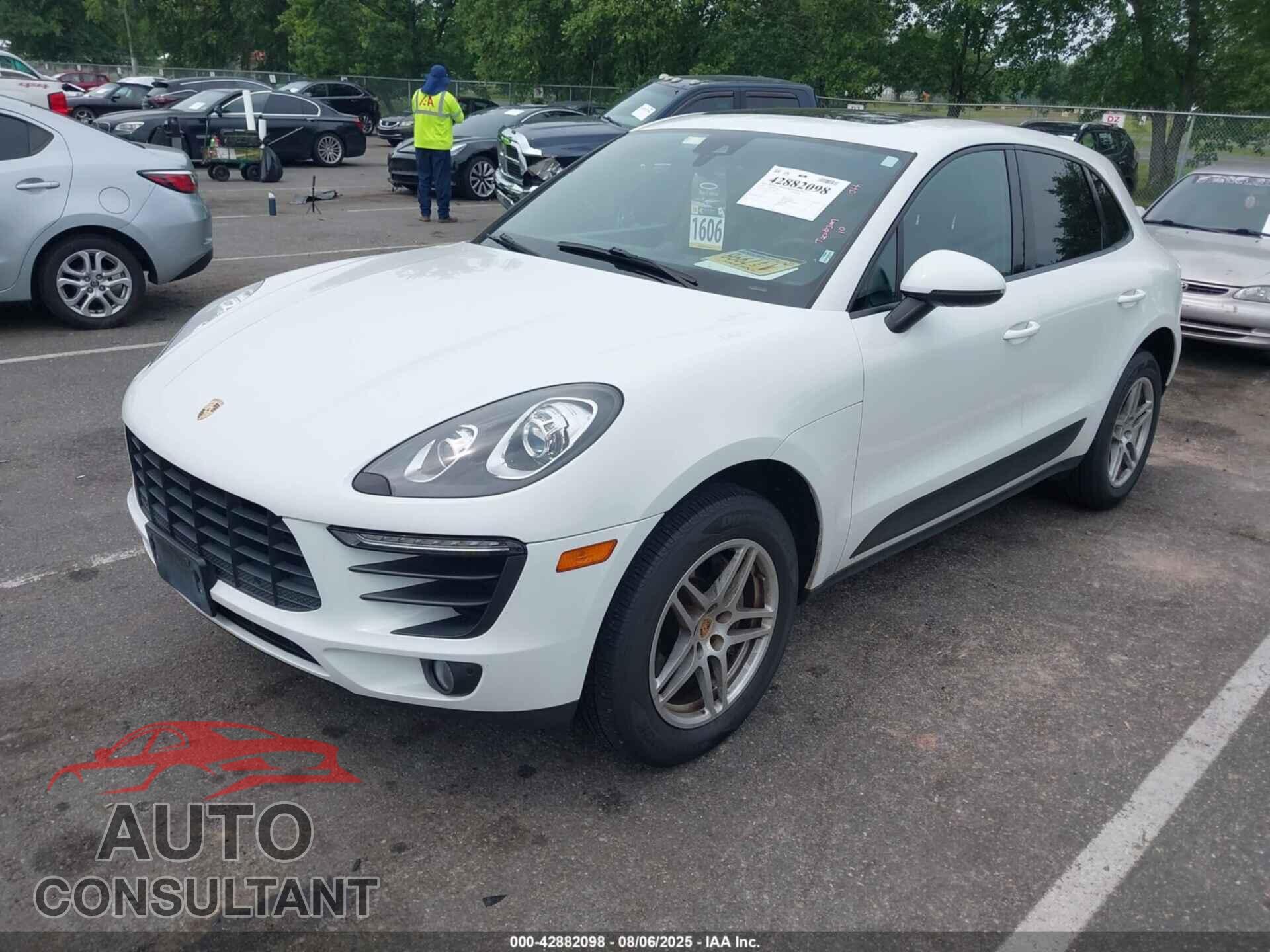 PORSCHE MACAN 2018 - WP1AA2A50JLB02033