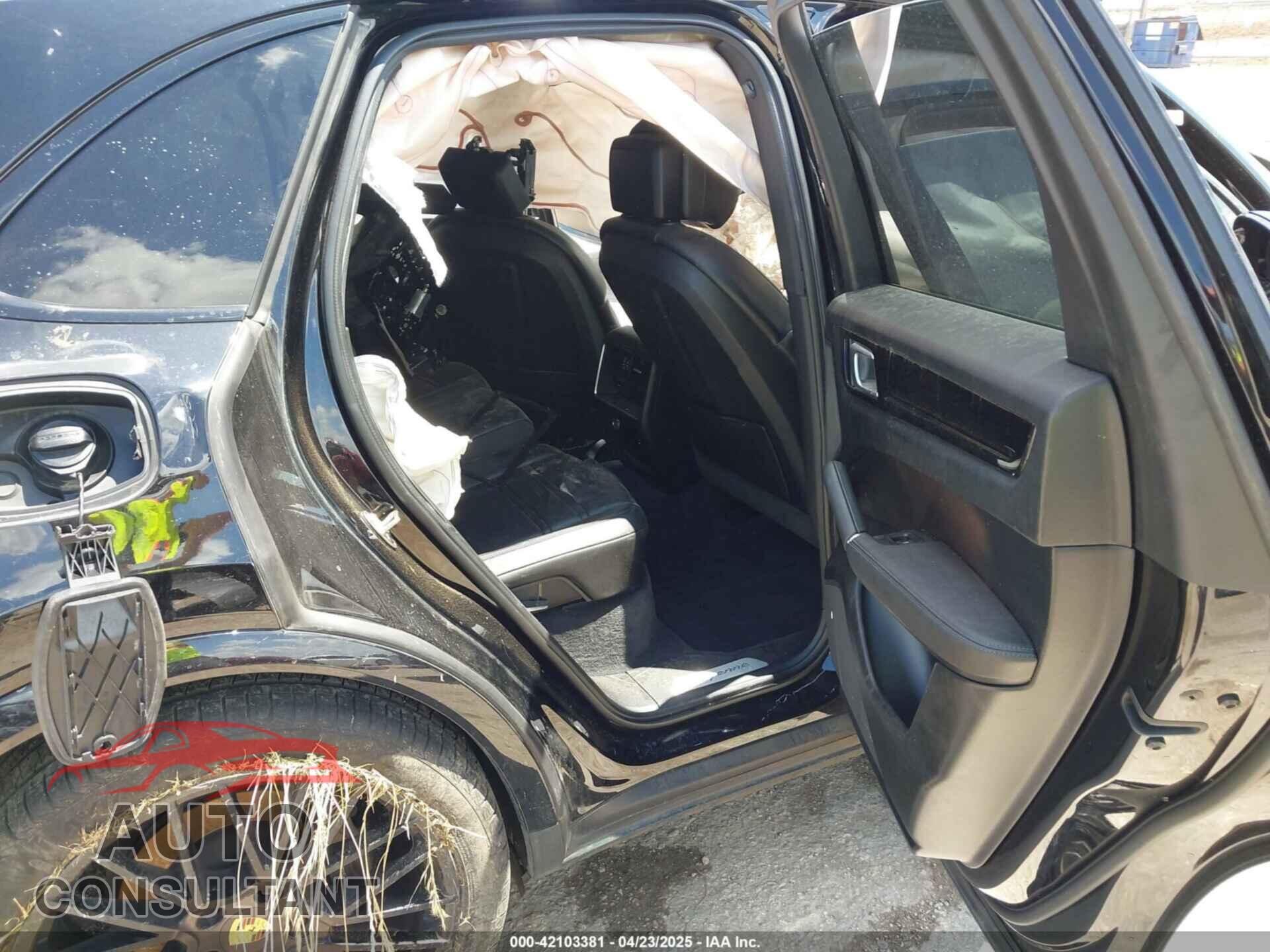 PORSCHE CAYENNE 2021 - WP1AA2AY2MDA01195