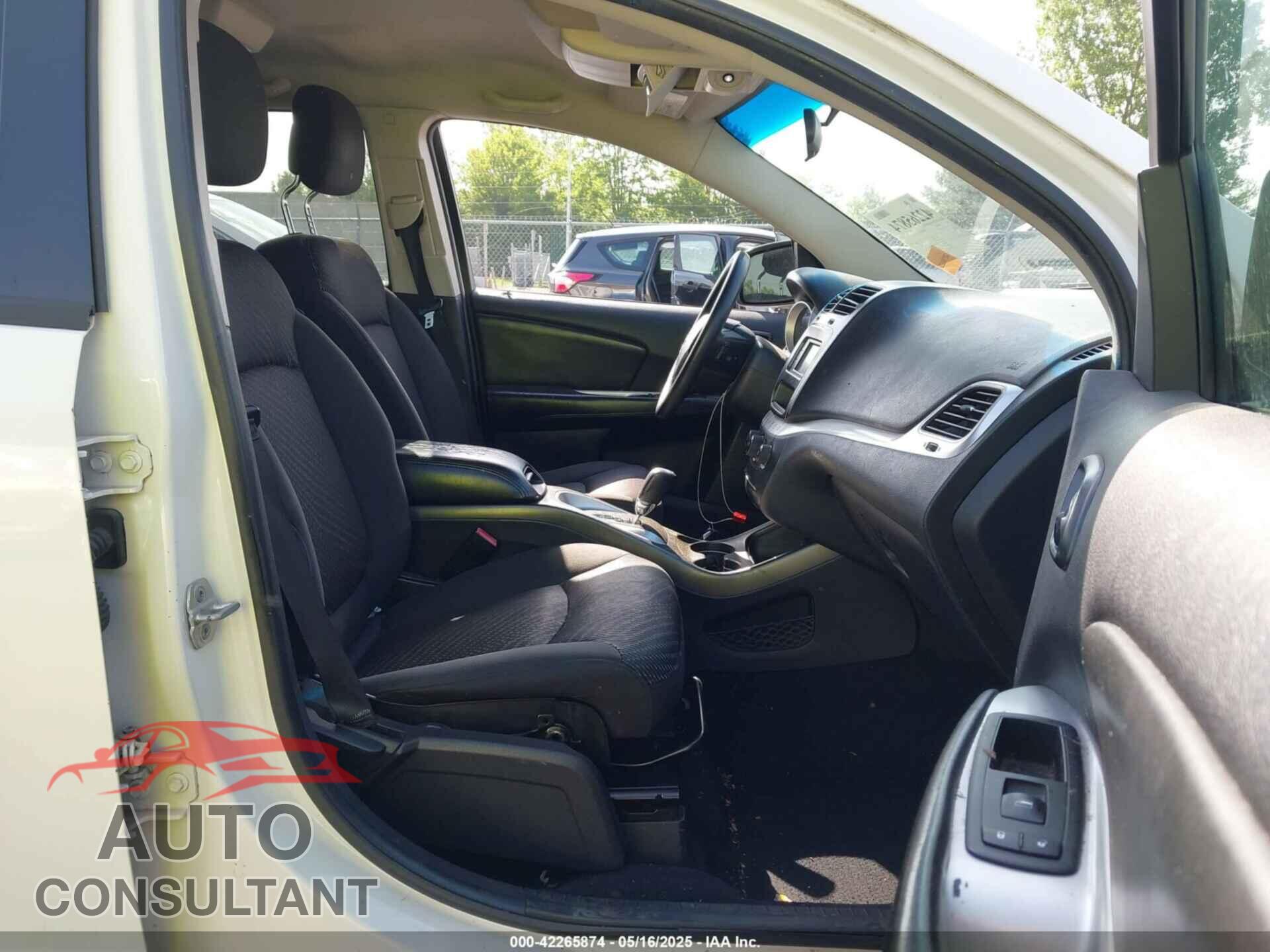DODGE JOURNEY 2012 - 3C4PDCBG7CT181314