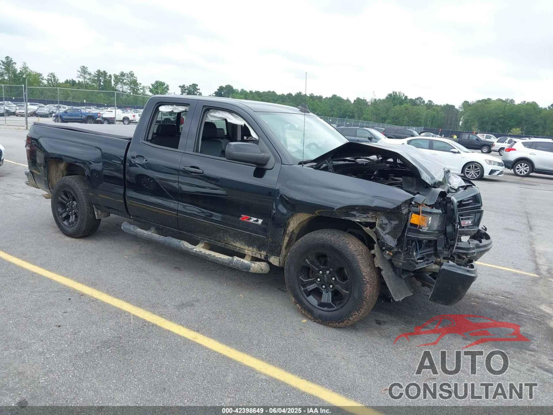 CHEVROLET SILVERADO 1500 2015 - 1GCVKREC2FZ376002