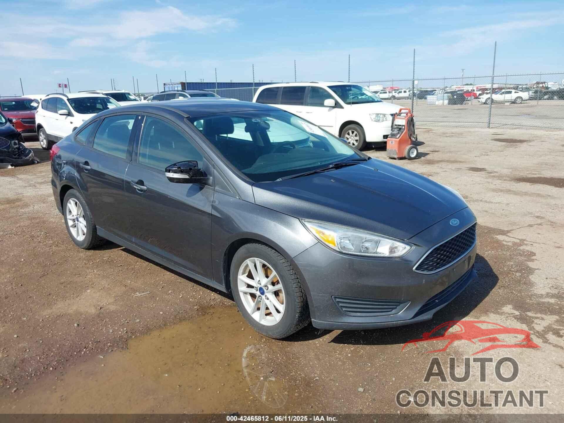 FORD FOCUS 2017 - 1FADP3F22HL235085