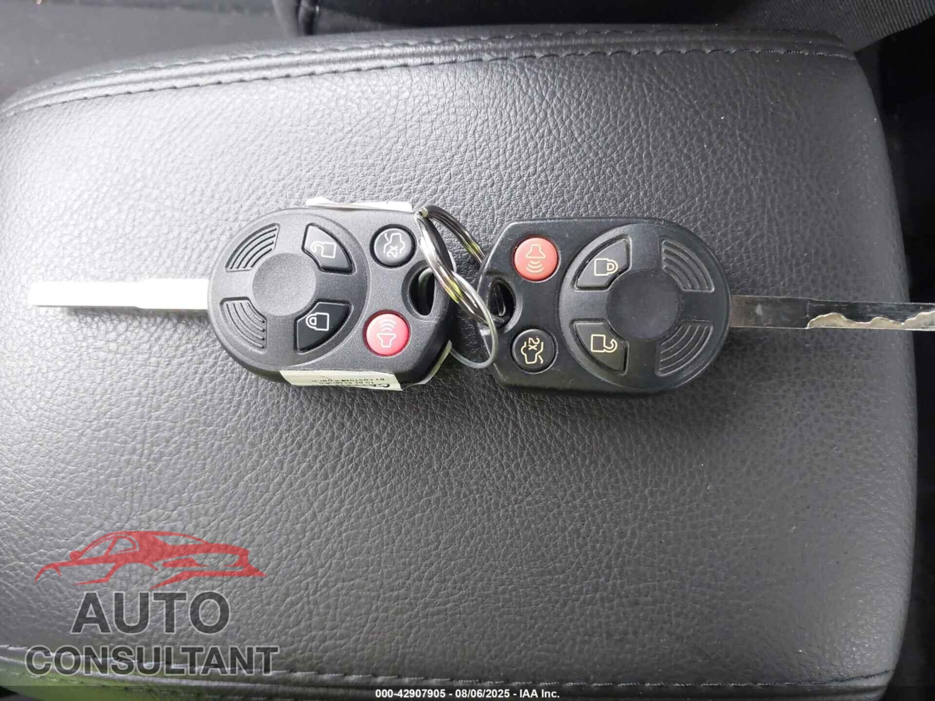 FORD FOCUS 2017 - 1FADP3M23HL255476