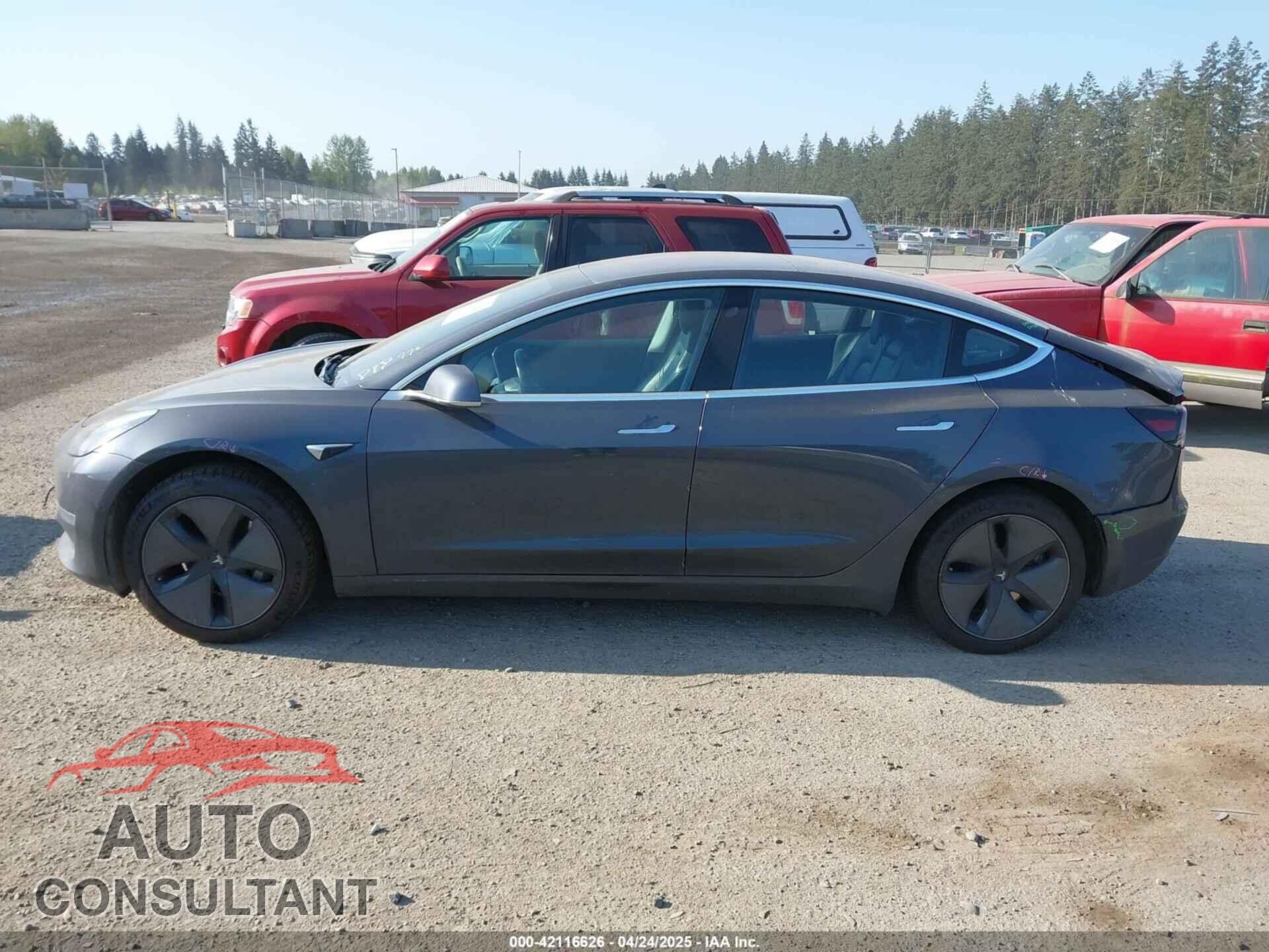 TESLA MODEL 3 2018 - 5YJ3E1EA1JF021139