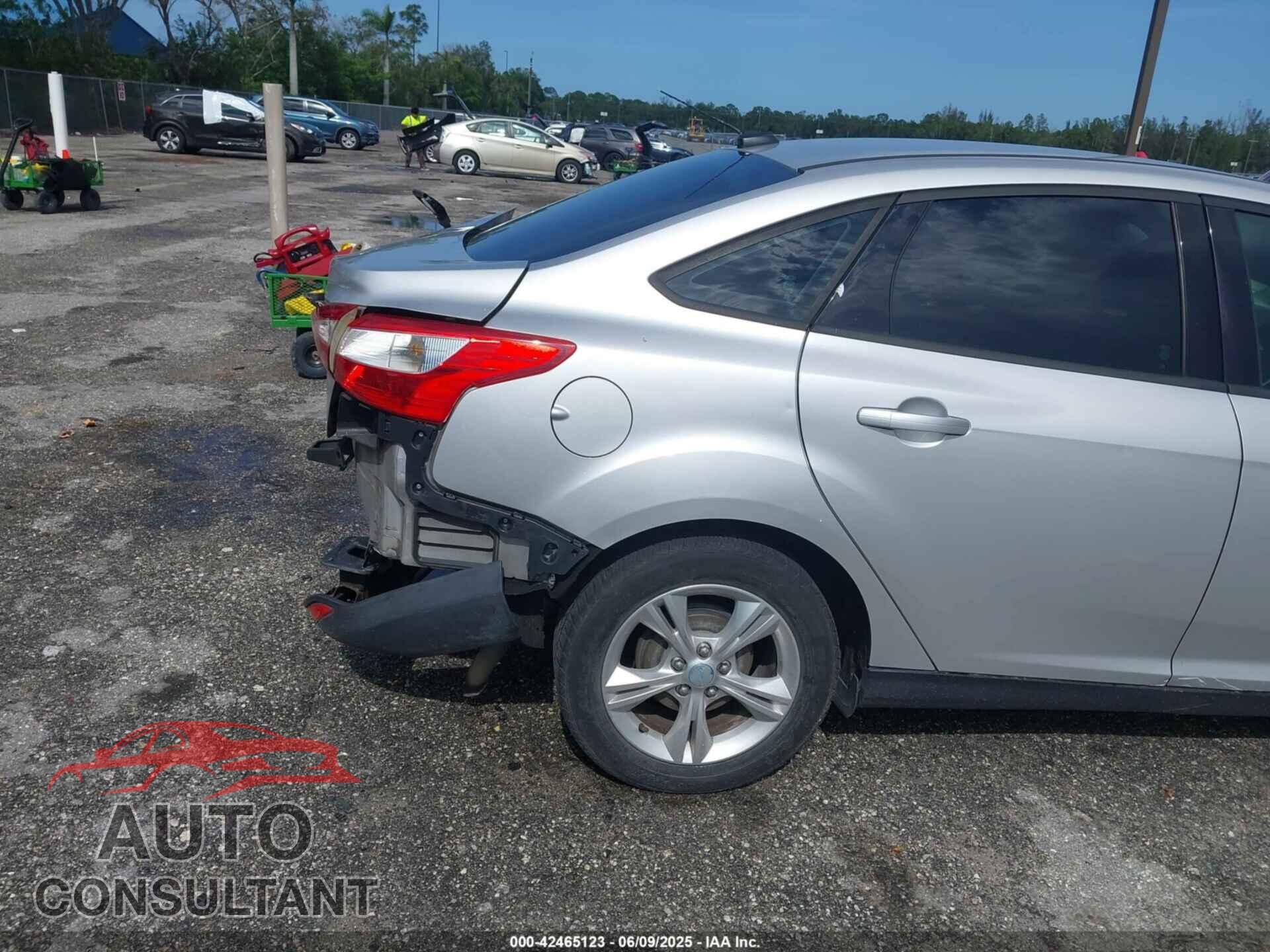 FORD FOCUS 2013 - 1FADP3F28DL217636