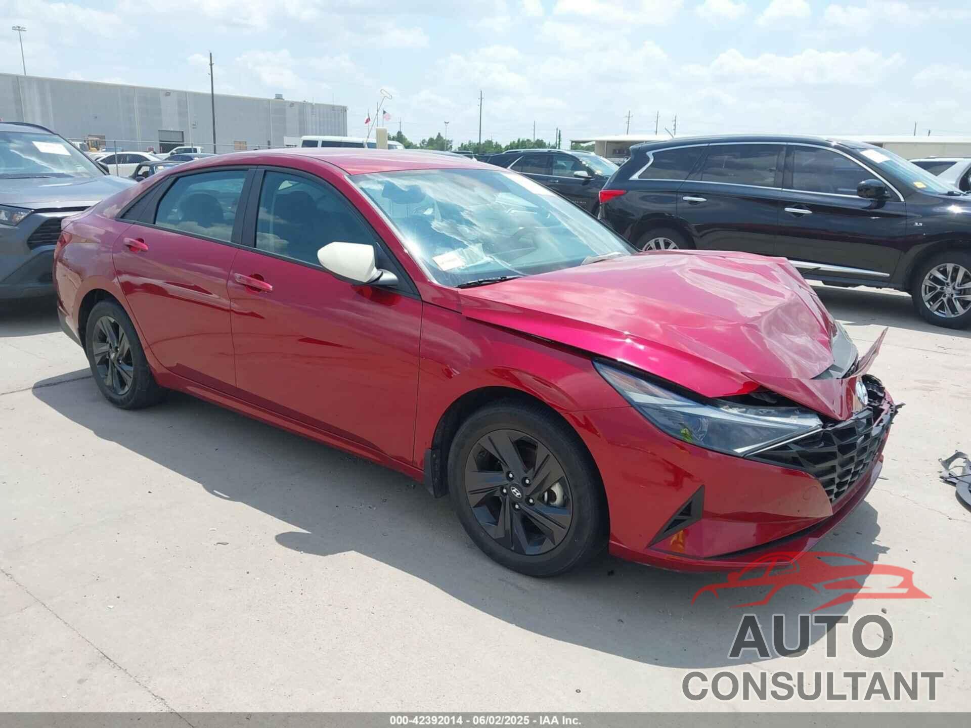 HYUNDAI ELANTRA 2023 - KMHLM4AG4PU588648