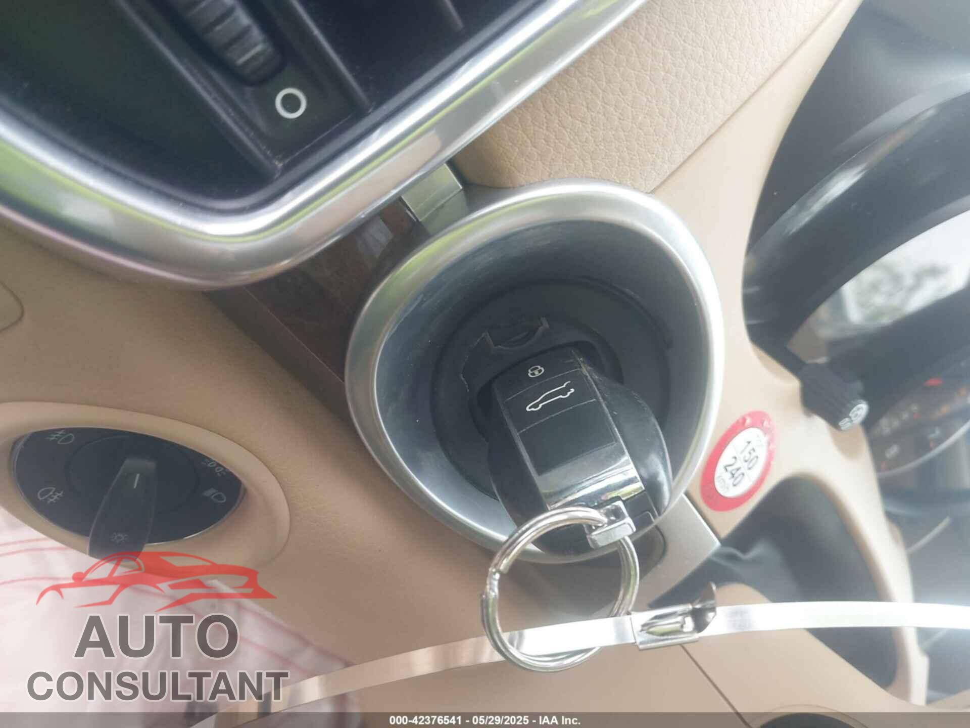 PORSCHE CAYENNE 2013 - WP1AA2A29DLA03494