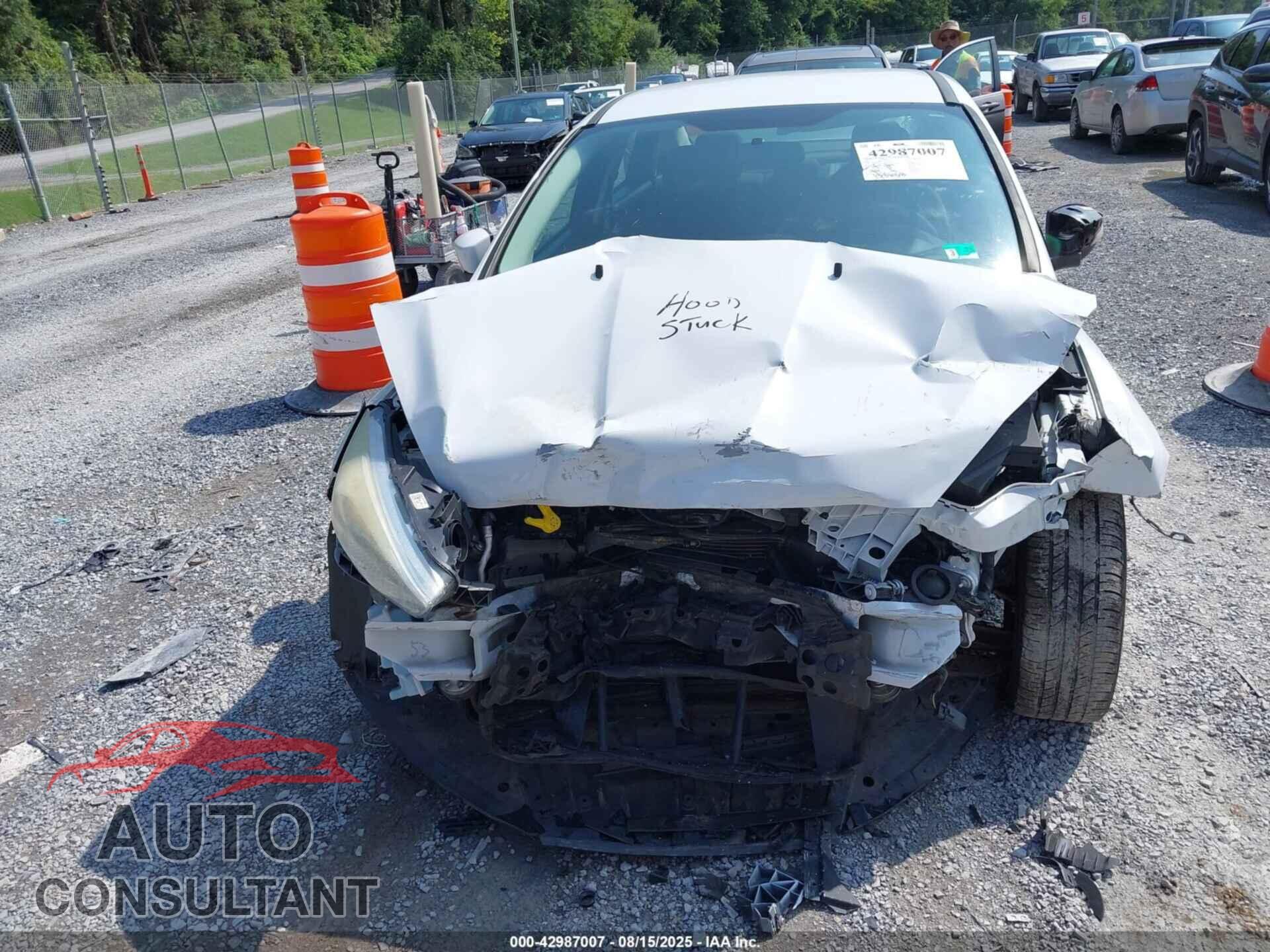 FORD FOCUS 2017 - 1FADP3FE7HL289315