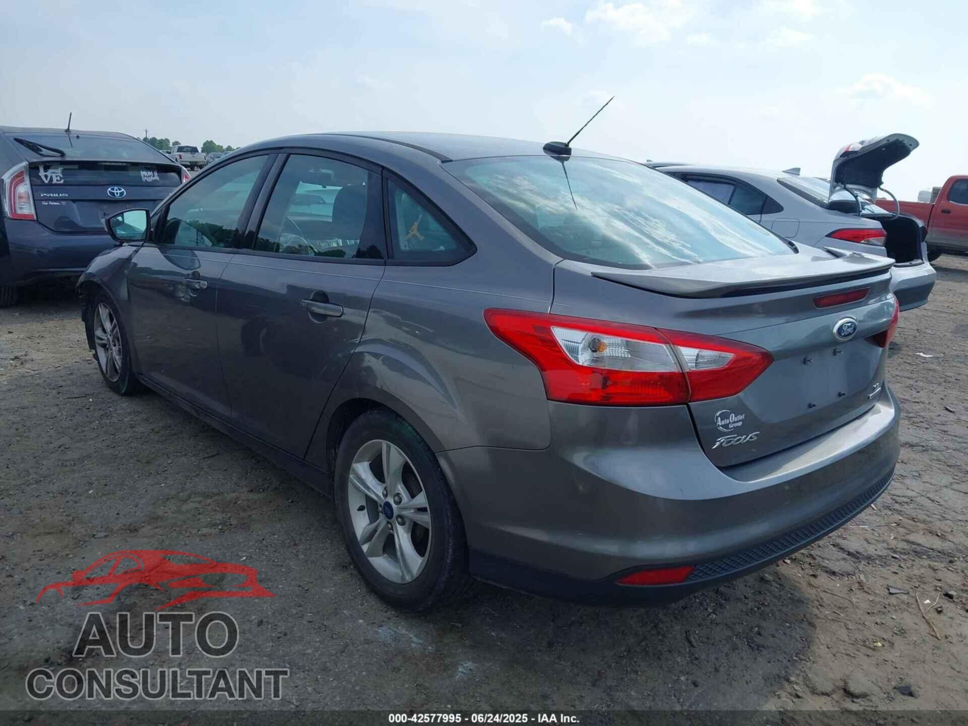 FORD FOCUS 2014 - 1FADP3F22EL417204