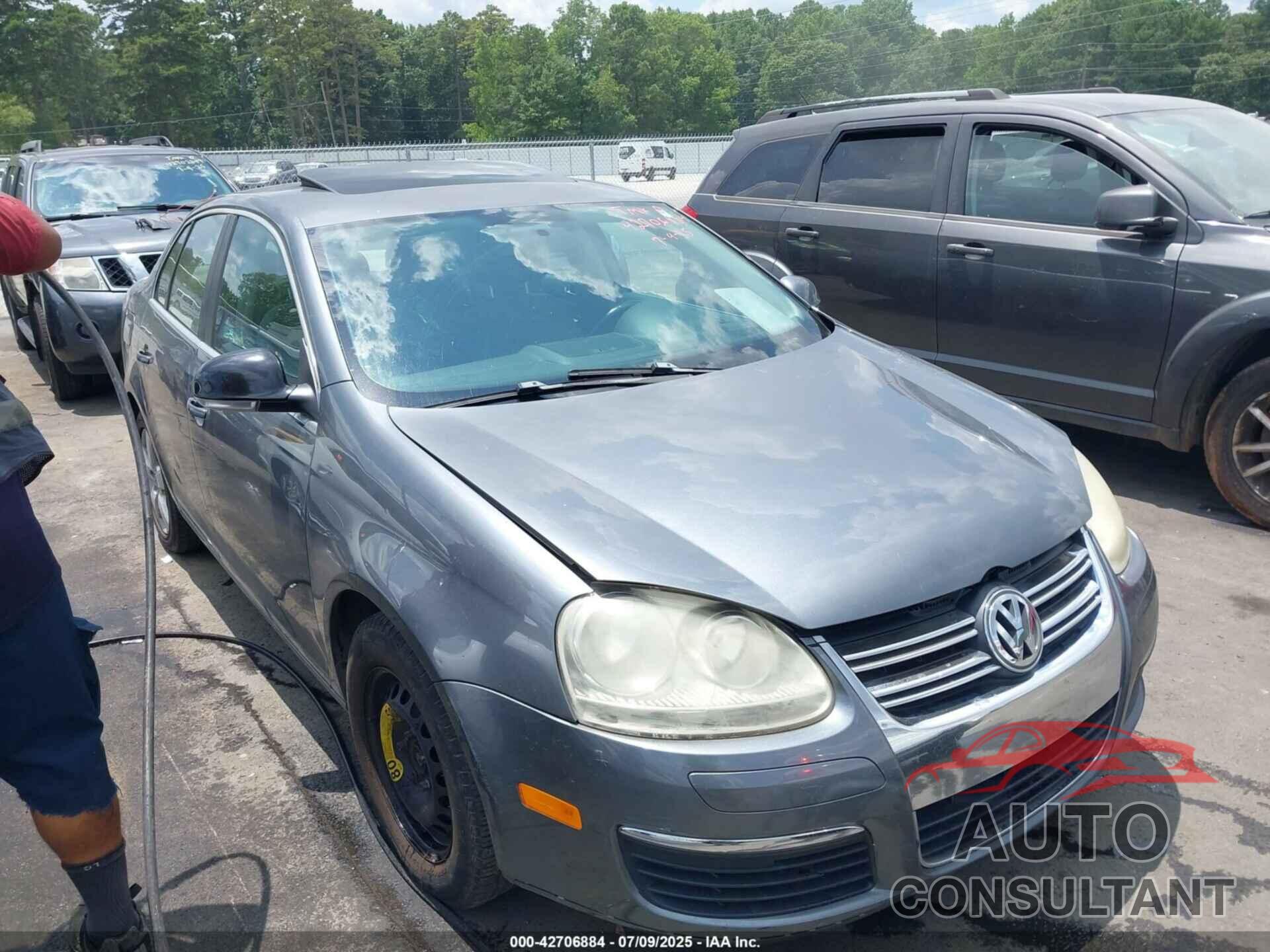 VOLKSWAGEN JETTA 2009 - 3VWRM71K69M133583
