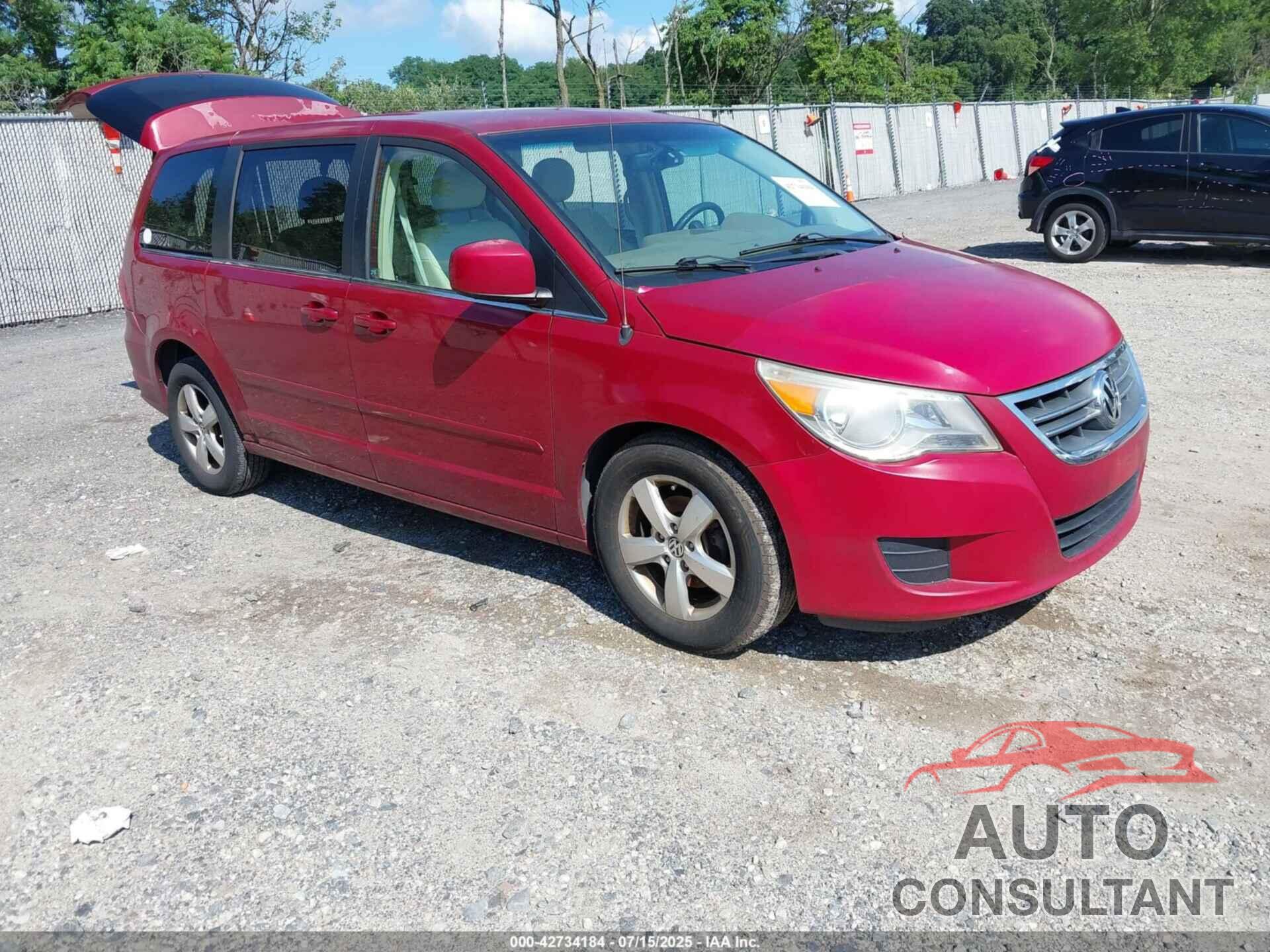 VOLKSWAGEN ROUTAN 2009 - 2V8HW54X89R541763