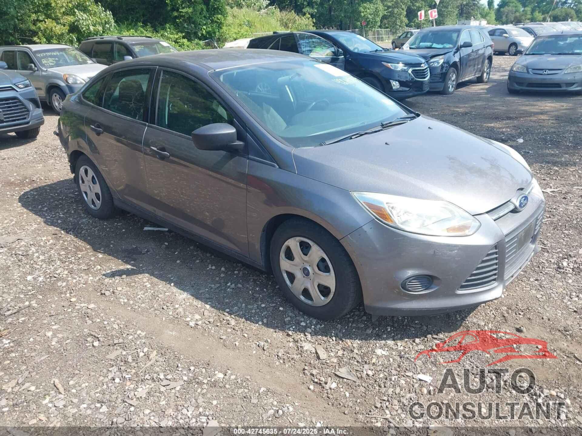FORD FOCUS 2014 - 1FADP3E24EL389228