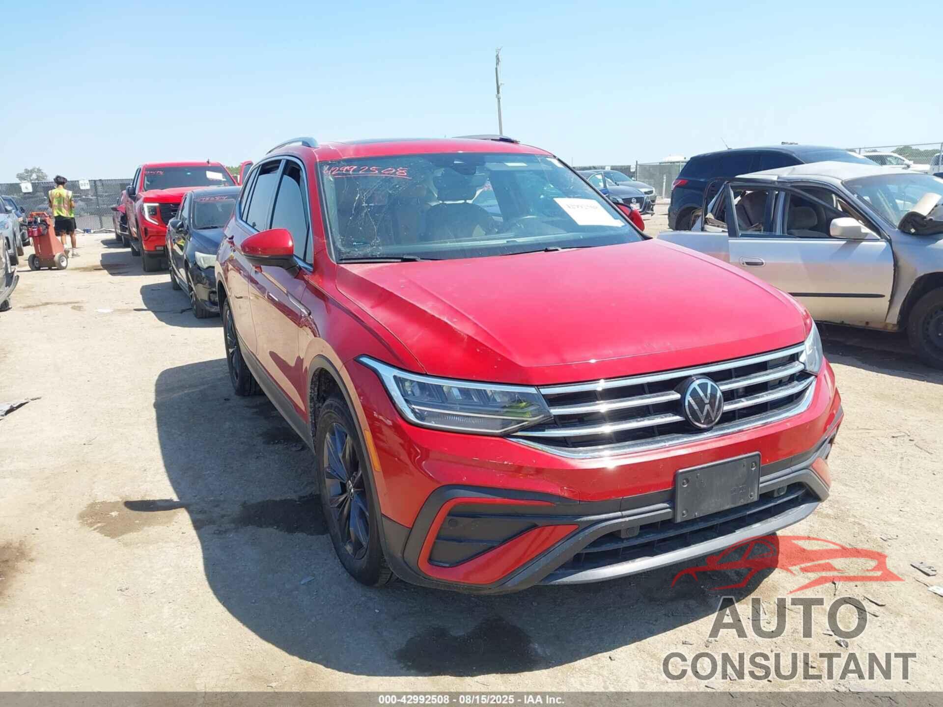 VOLKSWAGEN TIGUAN 2024 - 3VVNB7AXXRM107413