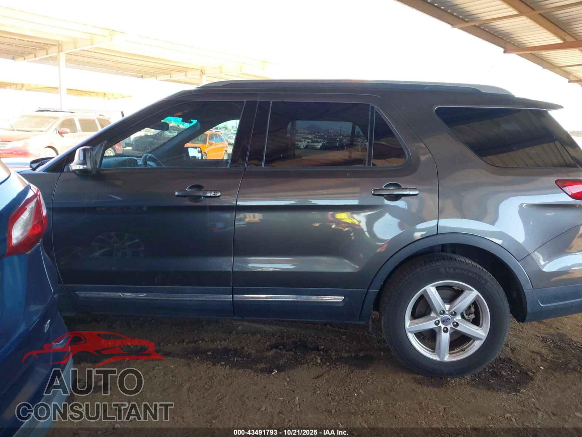 FORD EXPLORER 2018 - 1FM5K7D81JGB44394