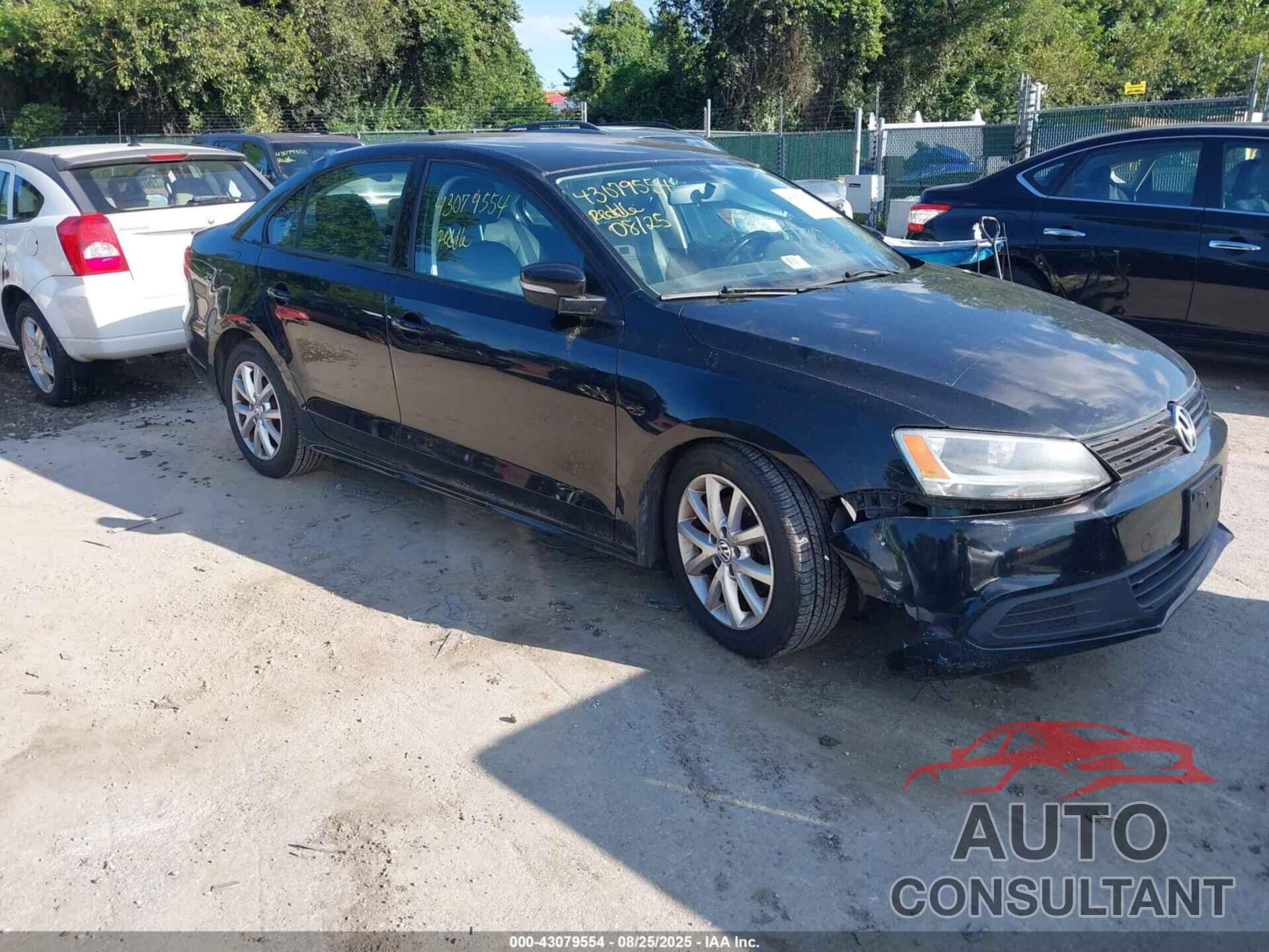 VOLKSWAGEN JETTA 2011 - 3VWDZ7AJ4BM365043