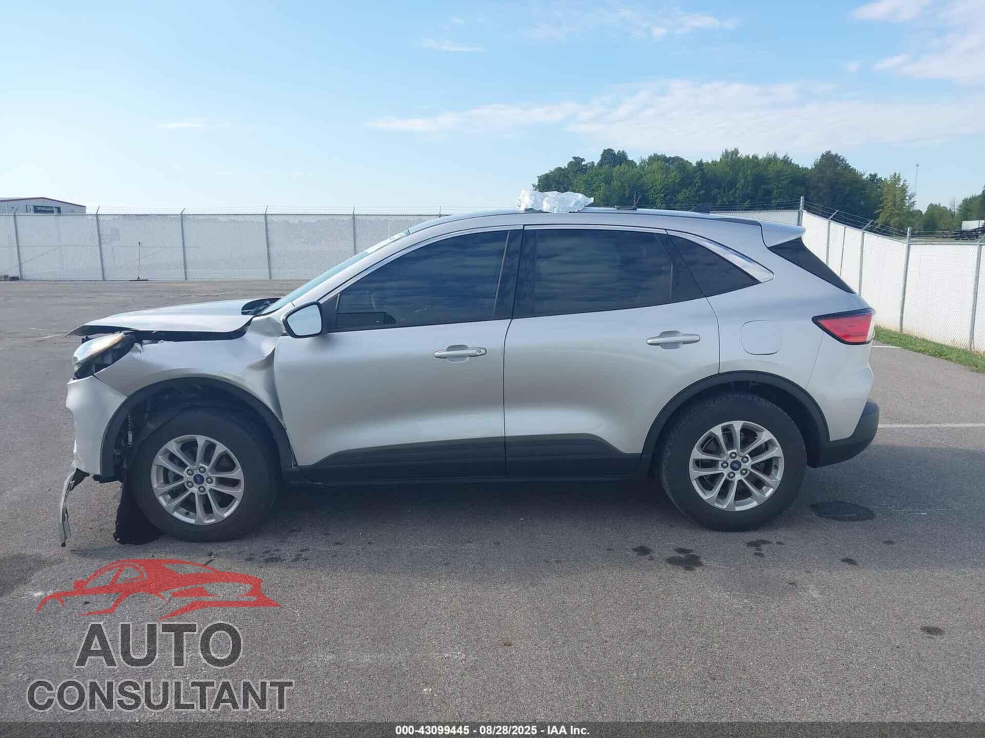 FORD ESCAPE 2020 - 1FMCU0G64LUA06128