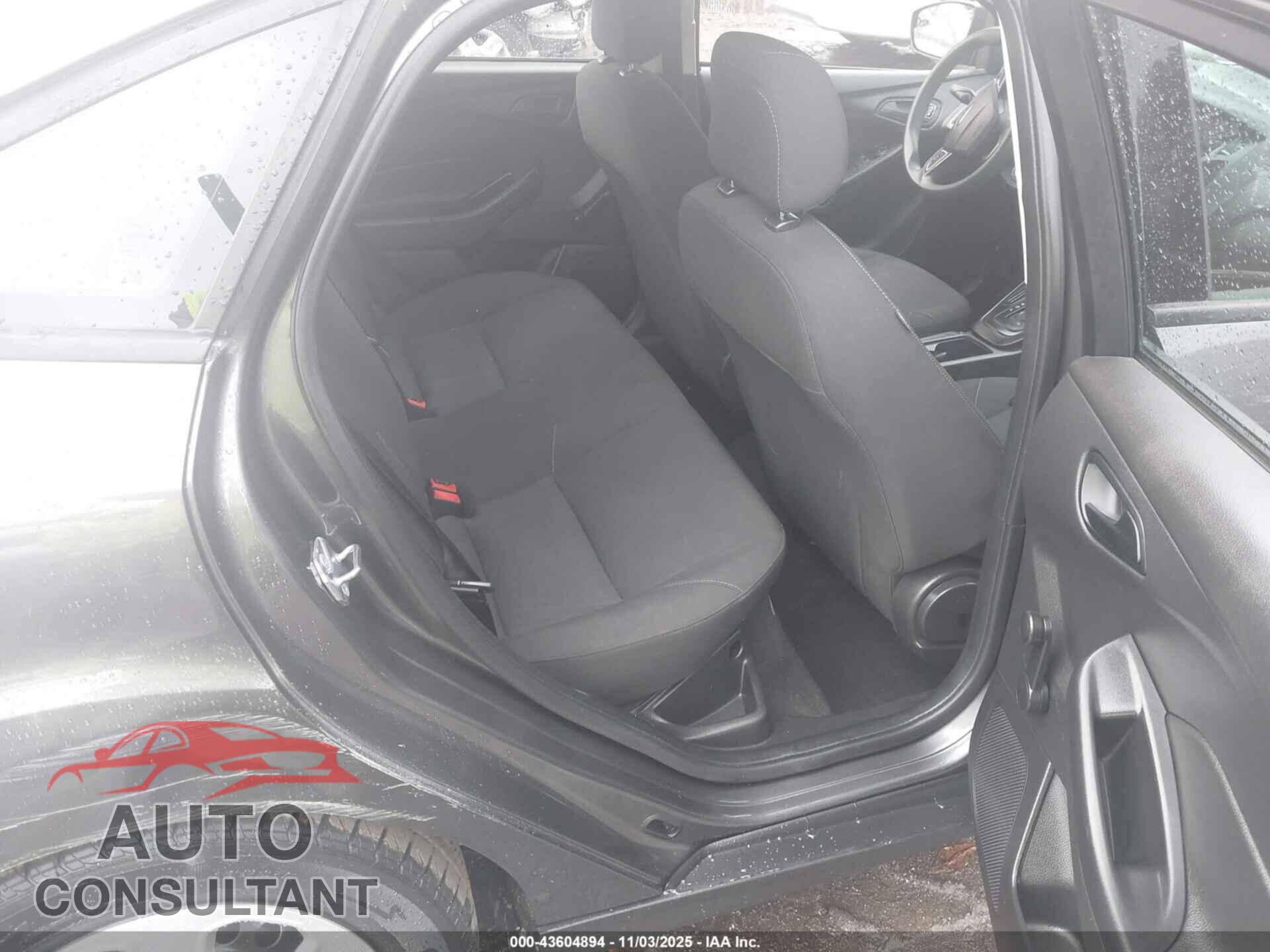 FORD FOCUS 2016 - 1FADP3E29GL215416