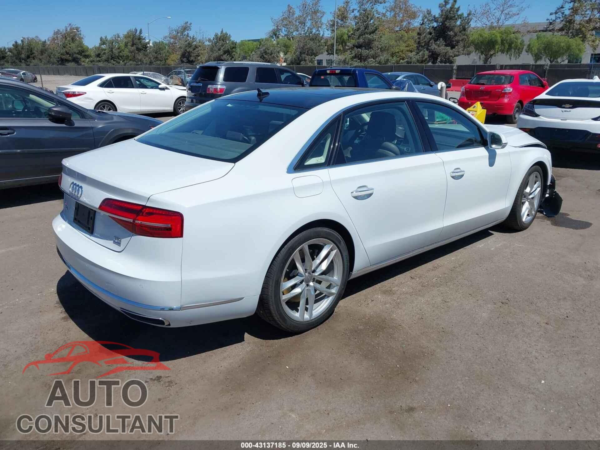 AUDI A8 L 2015 - WAU3MAFD1FN021191