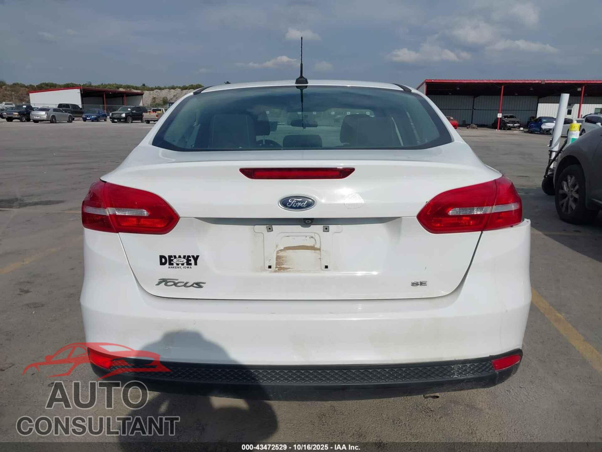 FORD FOCUS 2018 - 1FADP3F26JL250257