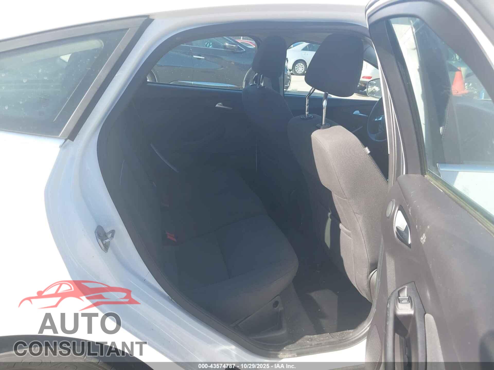 FORD FOCUS 2012 - 1FAHP3M28CL234861