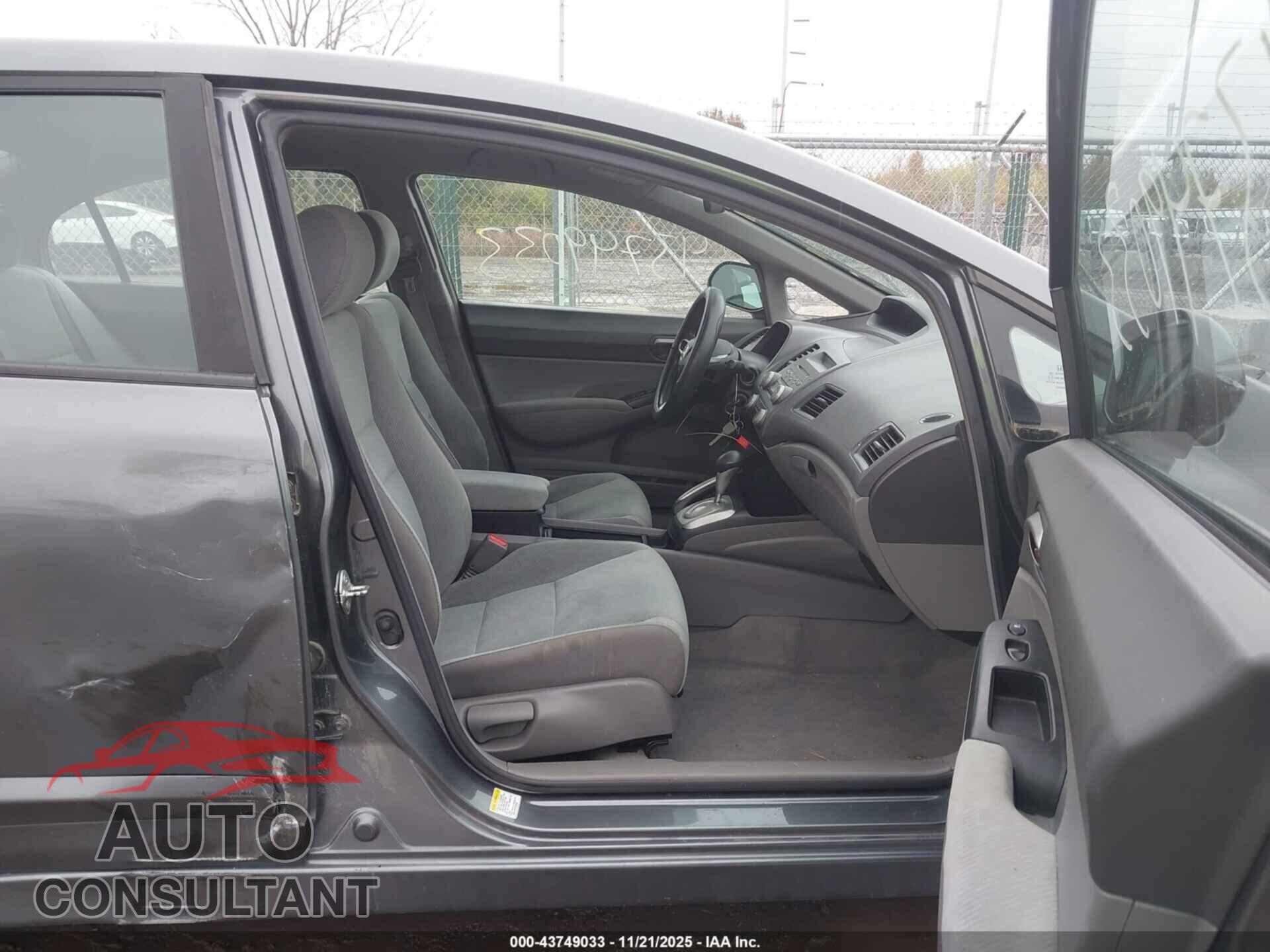 HONDA CIVIC 2010 - 19XFA1F58AE025527