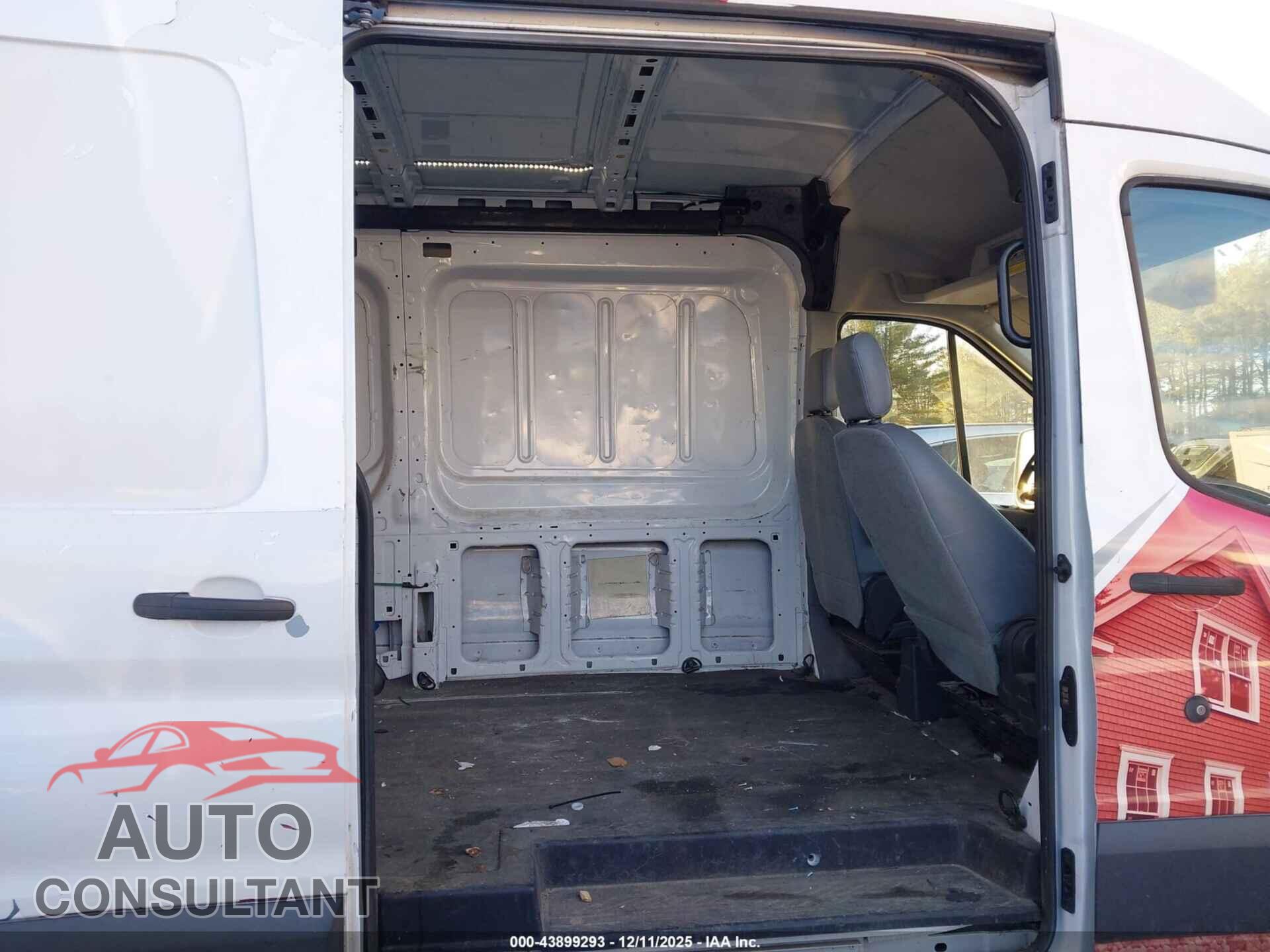 FORD TRANSIT-150 2015 - 1FTNE1CM2FKA31792