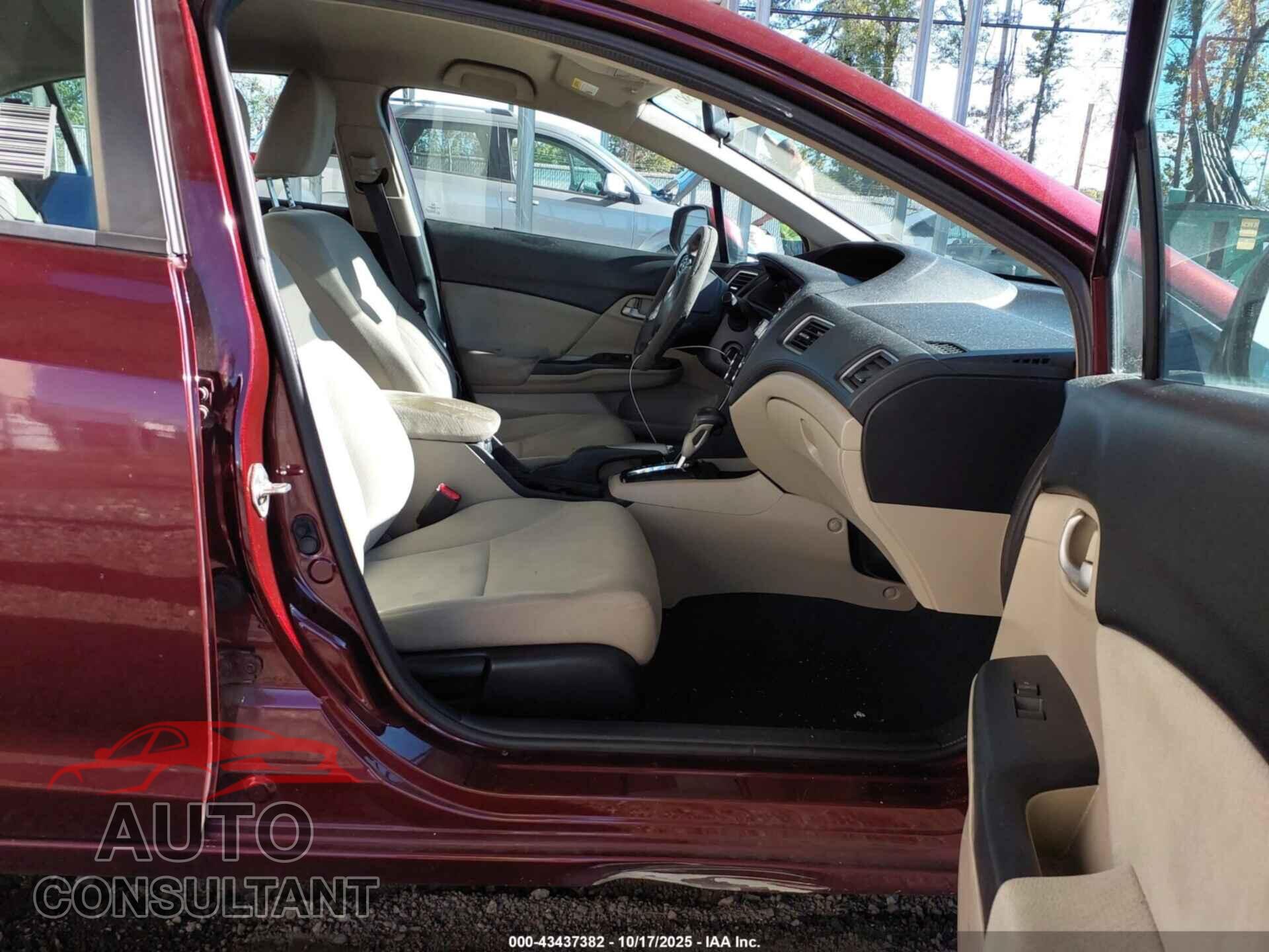 HONDA CIVIC 2013 - 19XFB2F55DE076376