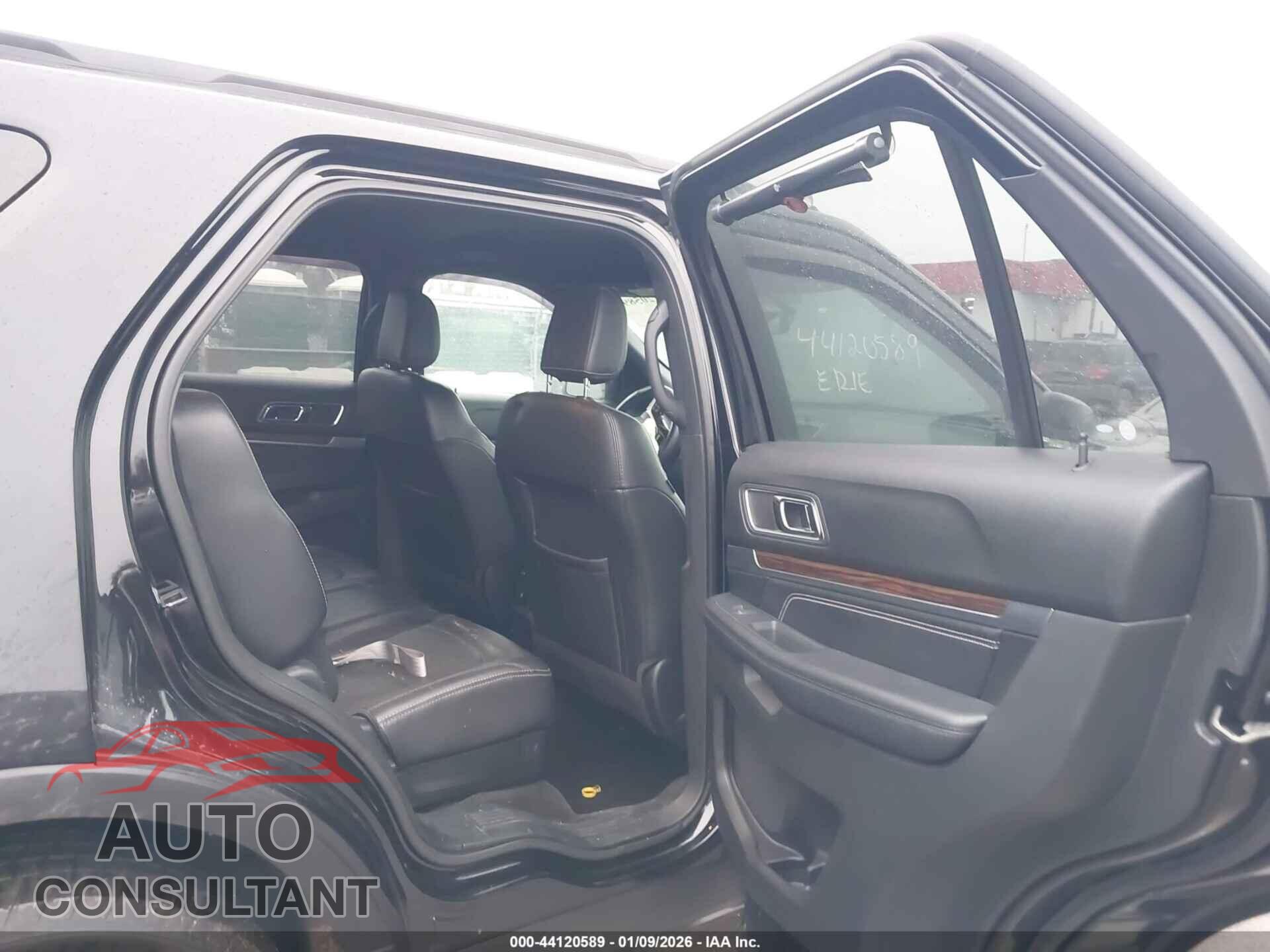 FORD EXPLORER 2018 - 1FM5K8F87JGB33578