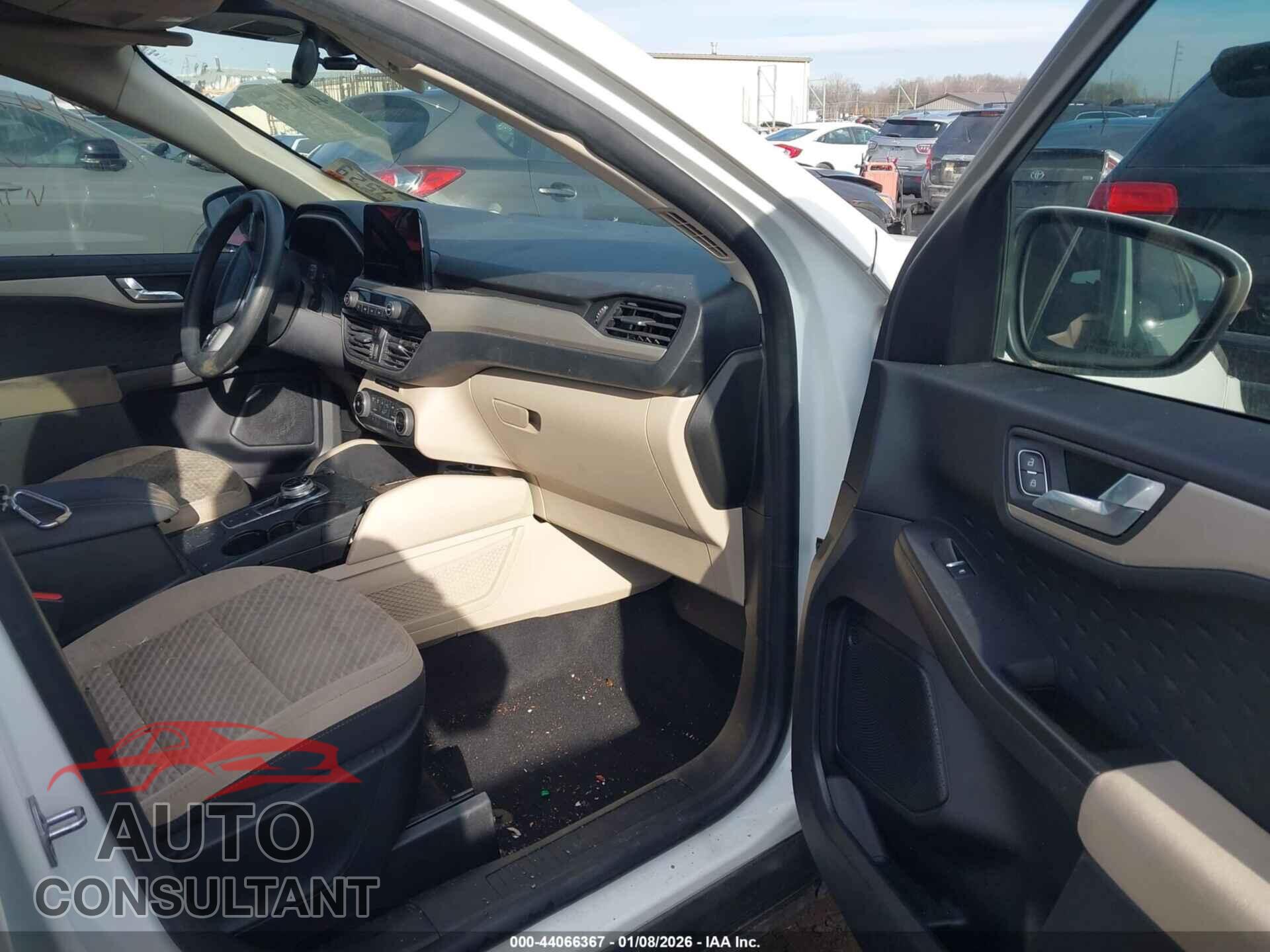 FORD ESCAPE 2020 - 1FMCU0G6XLUA45760