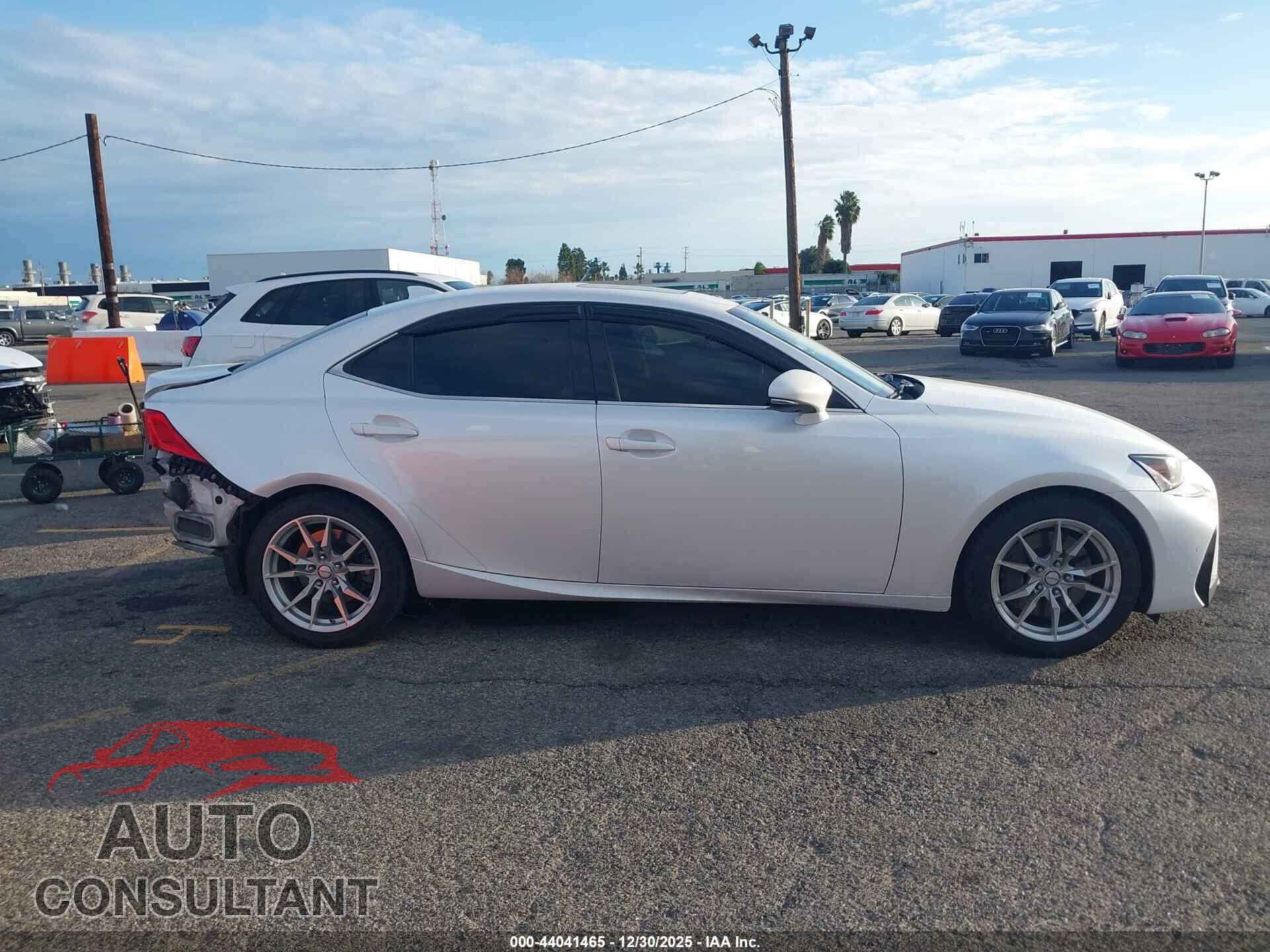 LEXUS IS 200T 2017 - JTHBA1D24H5040098