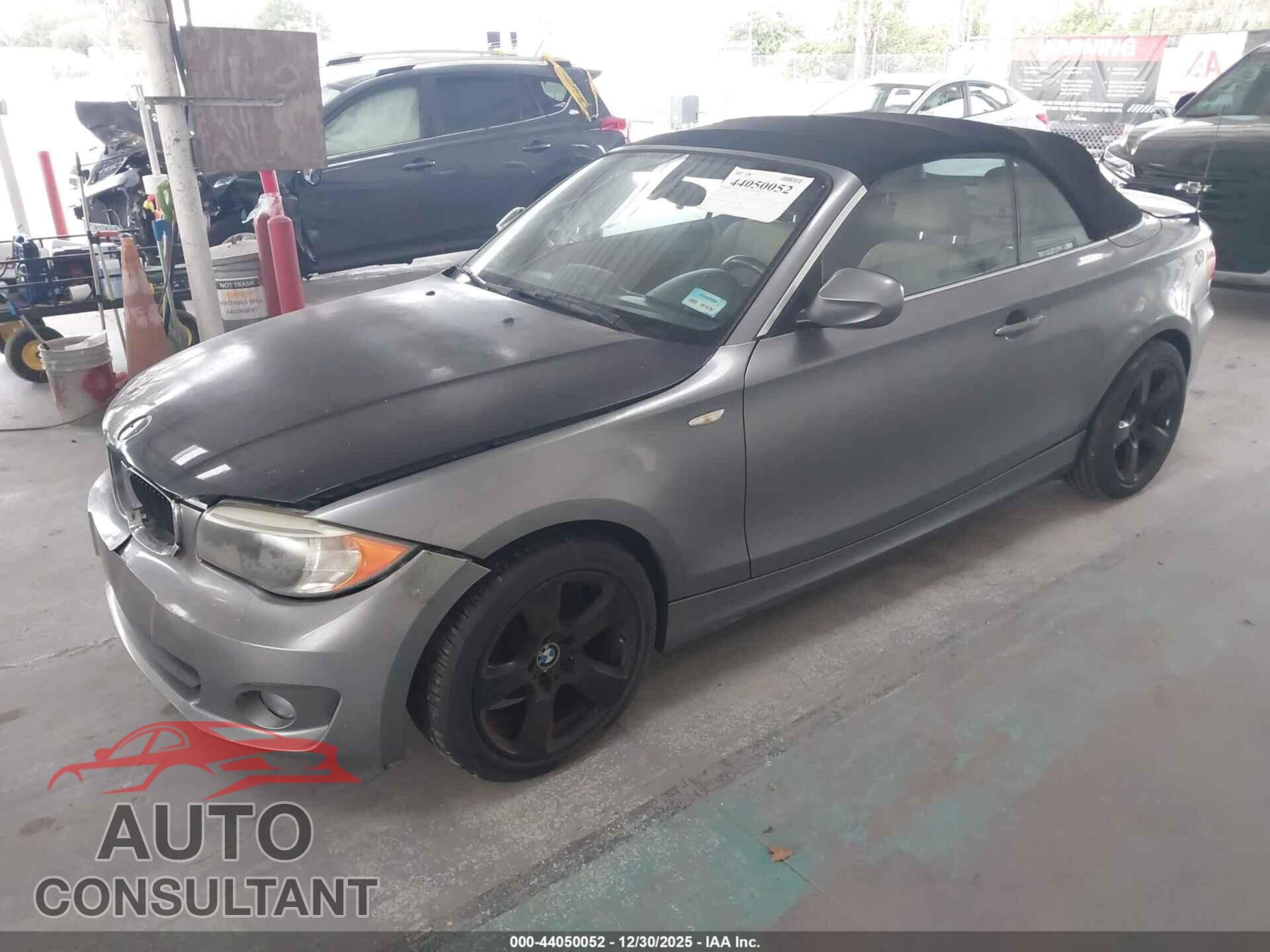BMW 128I 2013 - WBAUL7C50DVU09856